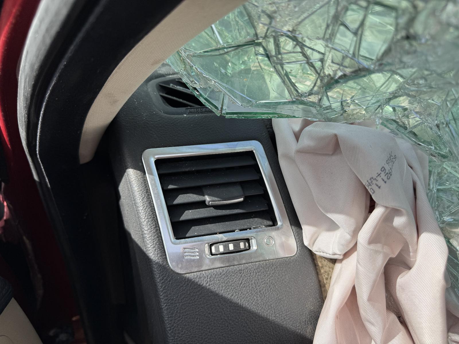 View LAND ROVER RANGEROVER SPORT 2011 5 Door Station Wagon Breaking