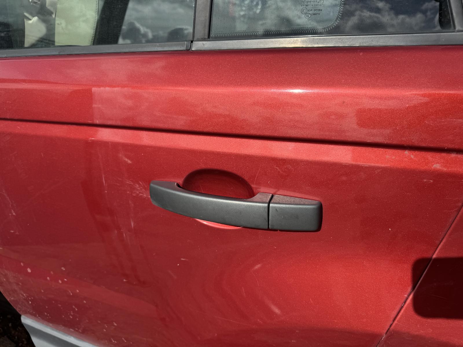 View LAND ROVER RANGEROVER SPORT 2011 5 Door Station Wagon Breaking