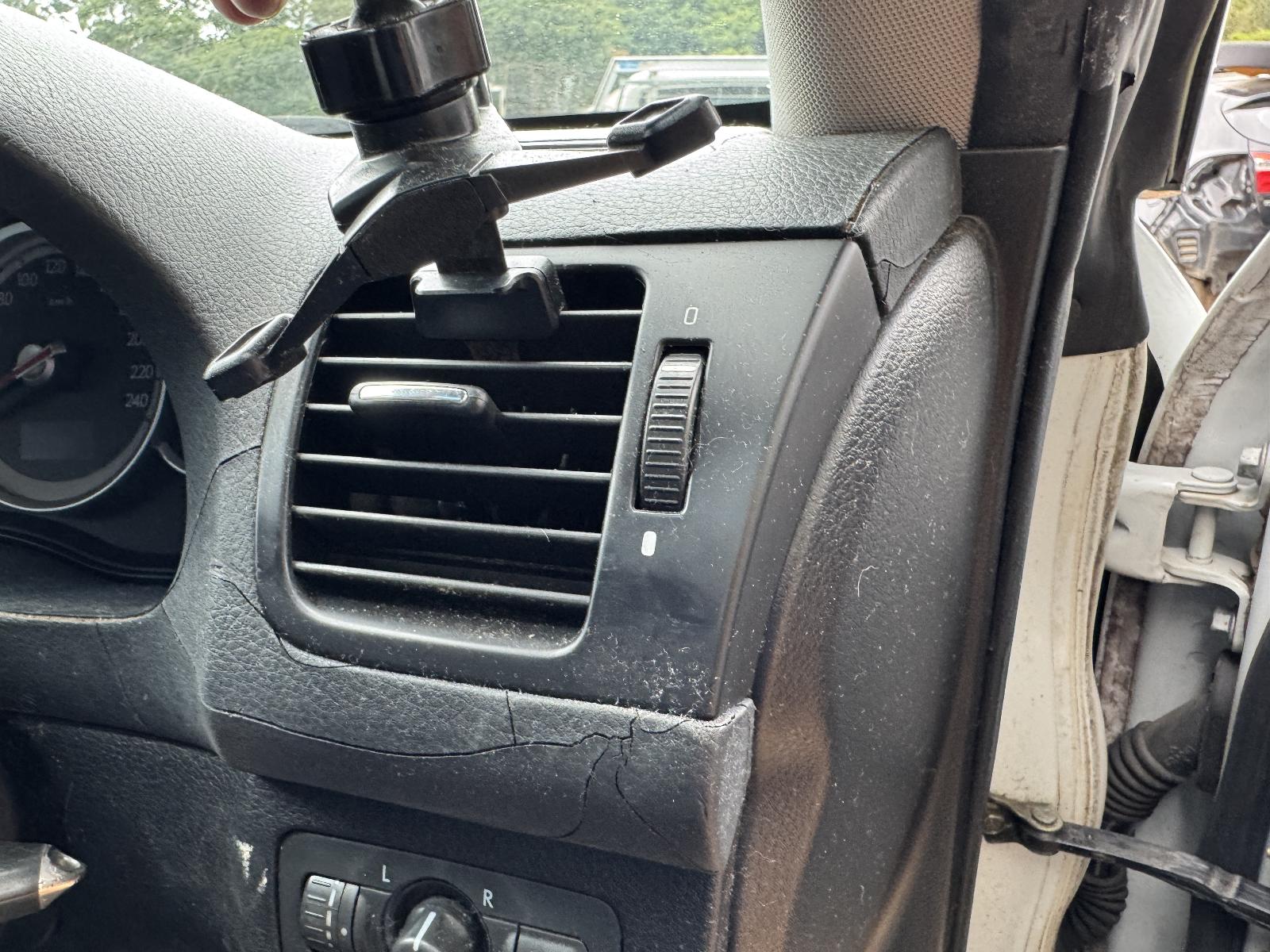 View SUBARU LIBERTY 2006 4 Door Sedan Breaking
