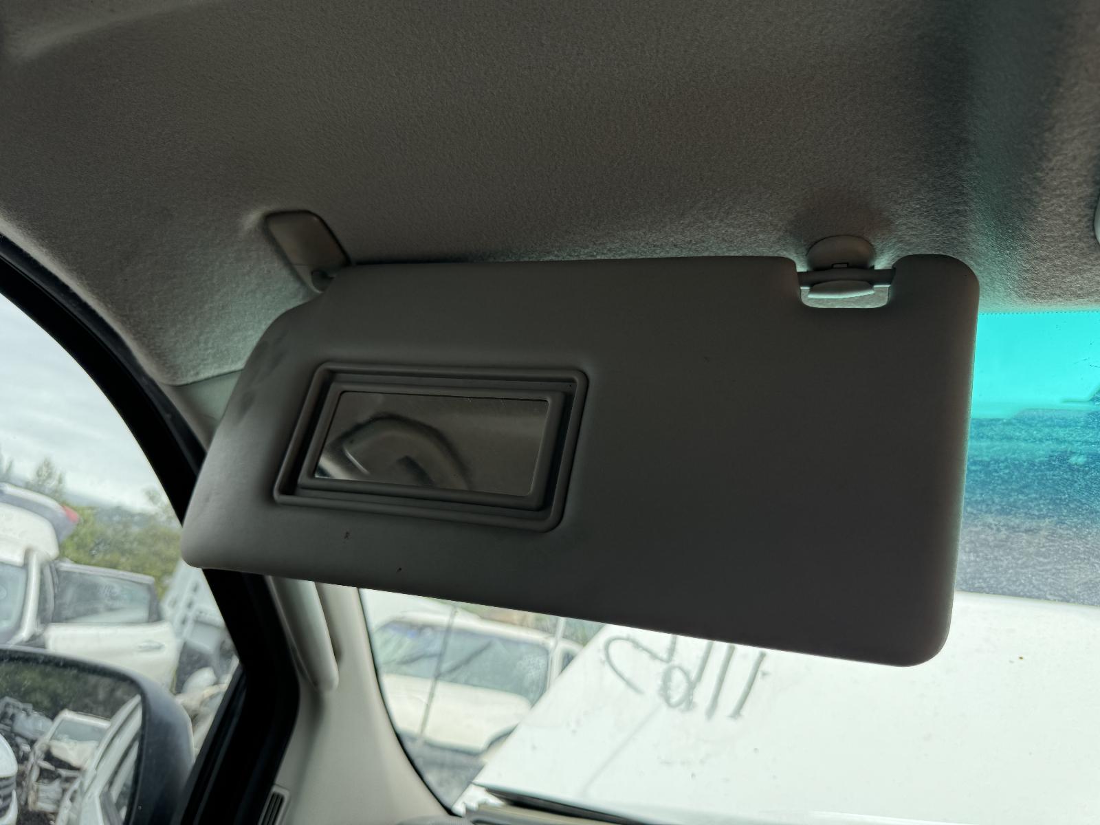 View NISSAN NAVARA 2009 4 Door Utility Breaking