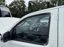 View NISSAN NAVARA 2009 4 Door Utility Breaking