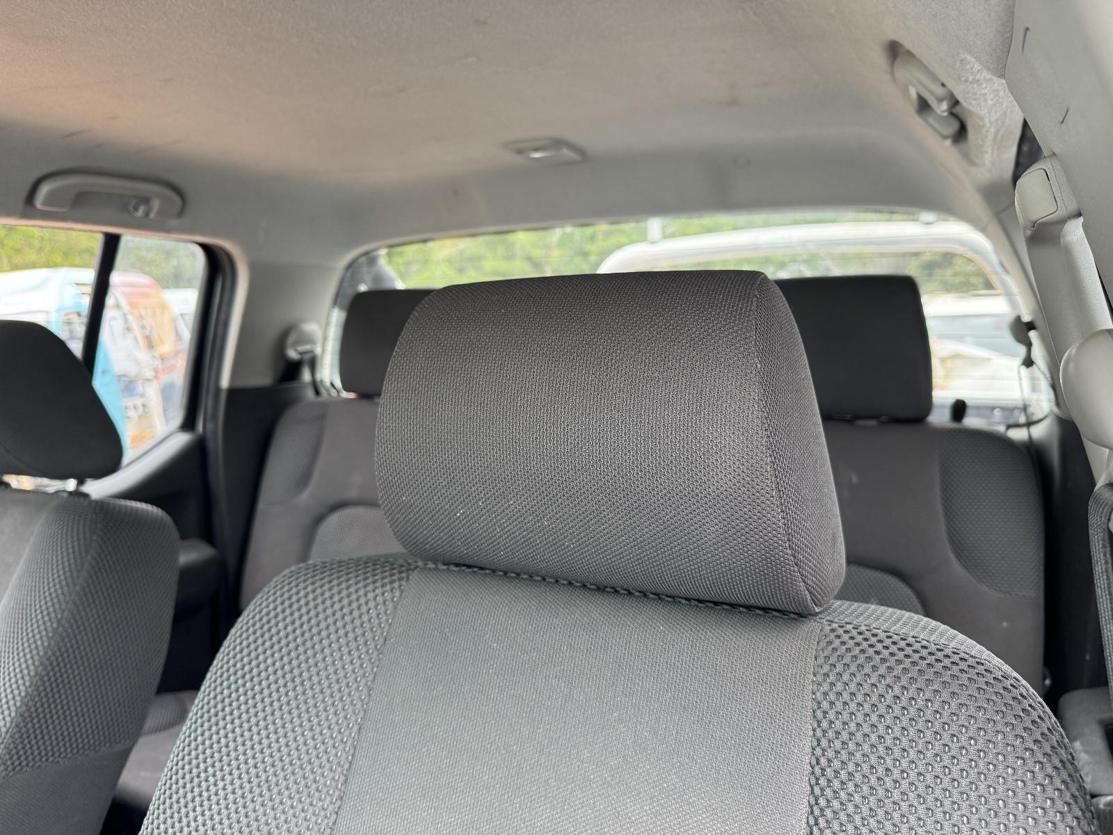 View NISSAN NAVARA 2009 4 Door Utility Breaking