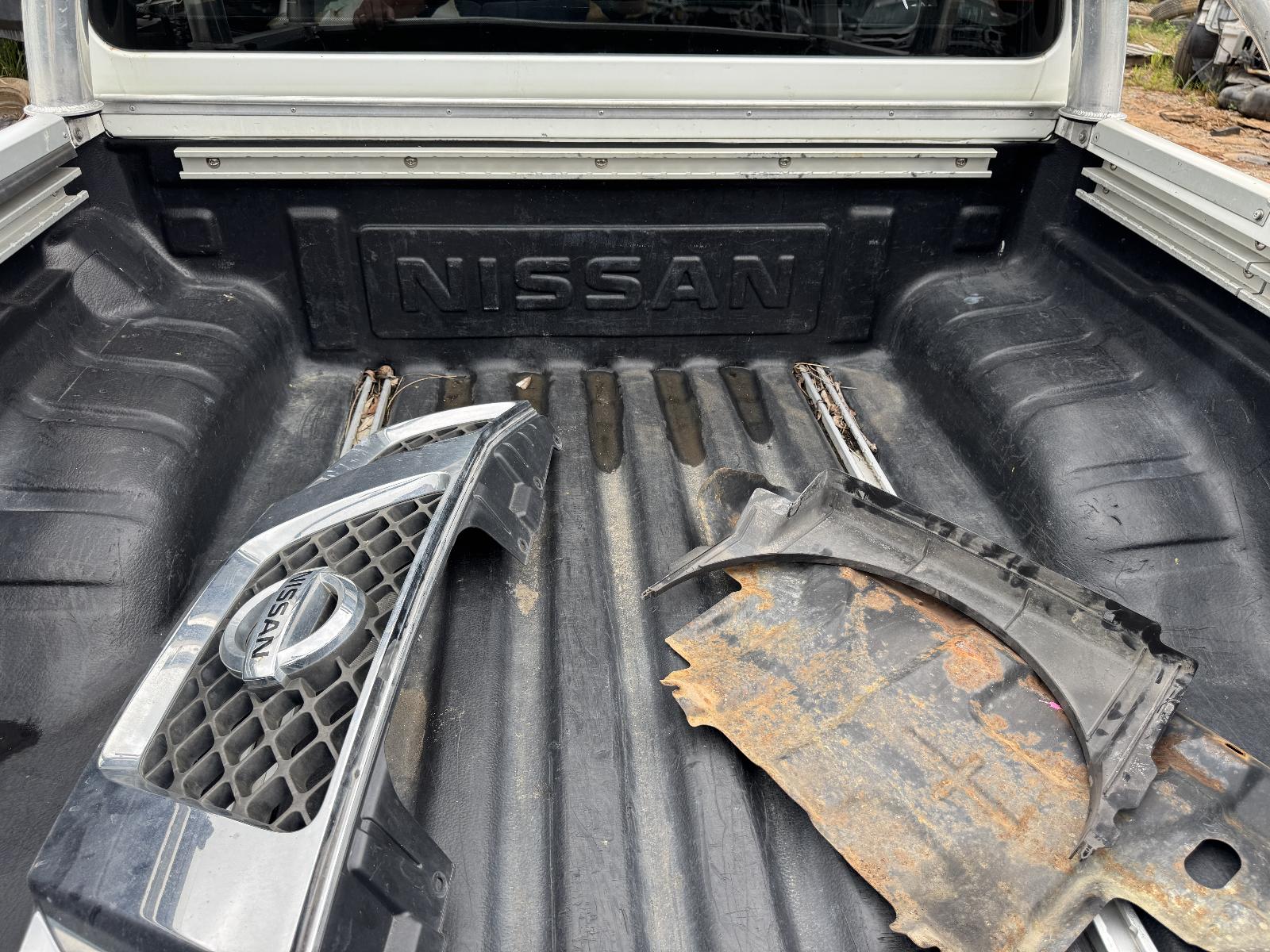 View NISSAN NAVARA 2009 4 Door Utility Breaking