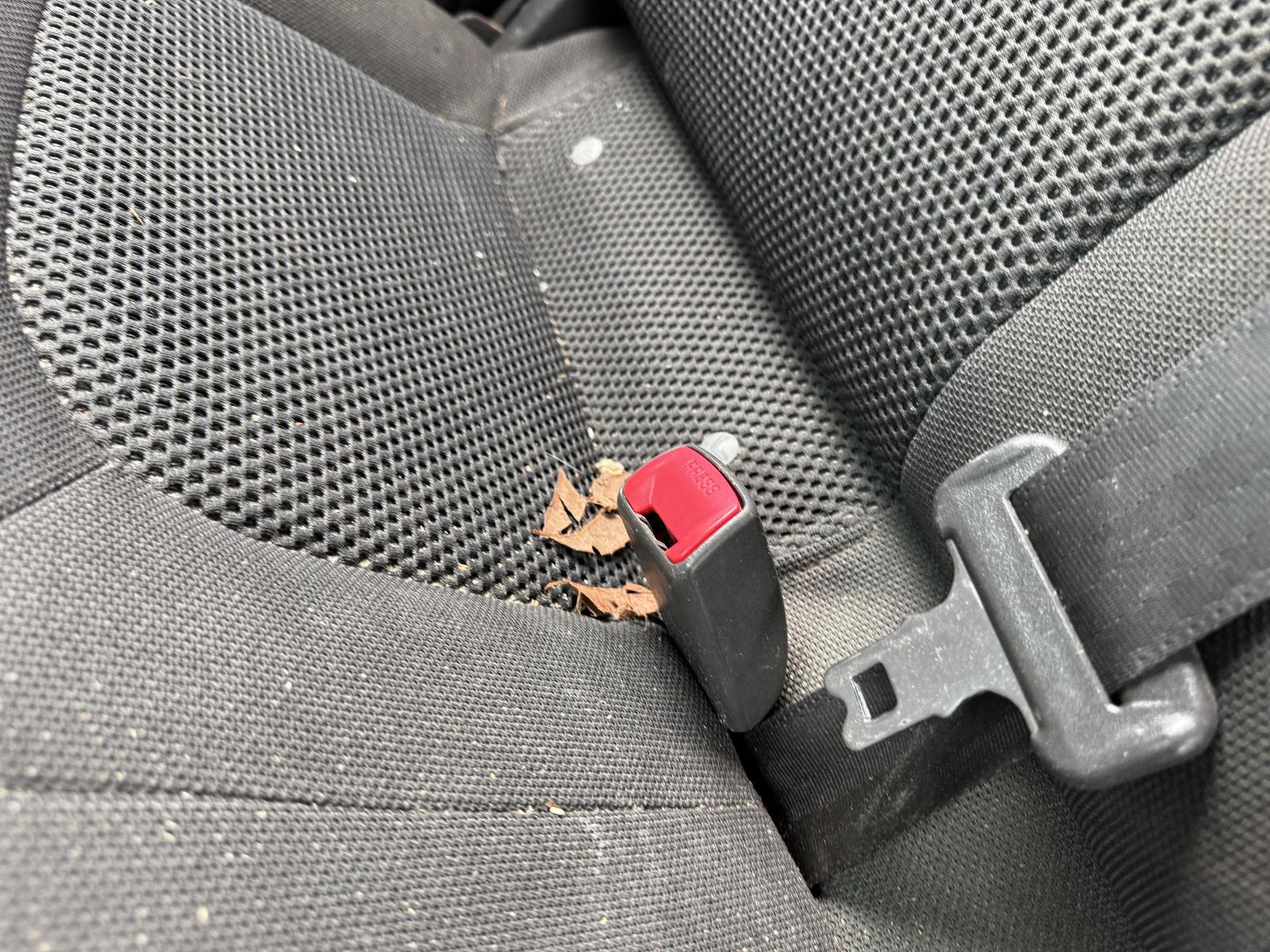 View NISSAN NAVARA 2009 4 Door Utility Breaking