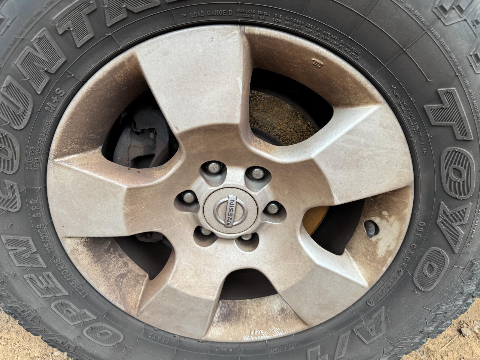 View NISSAN NAVARA 2009 4 Door Utility Breaking