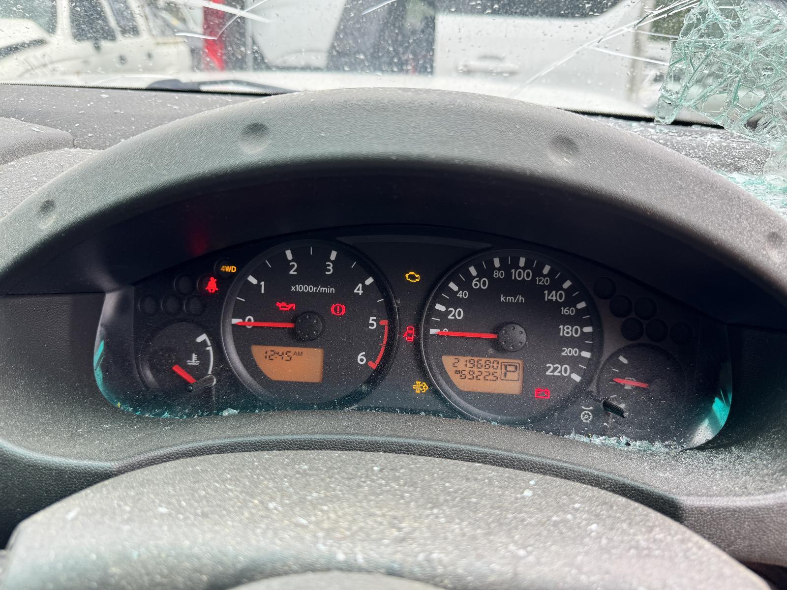 View NISSAN NAVARA 2009 4 Door Utility Breaking