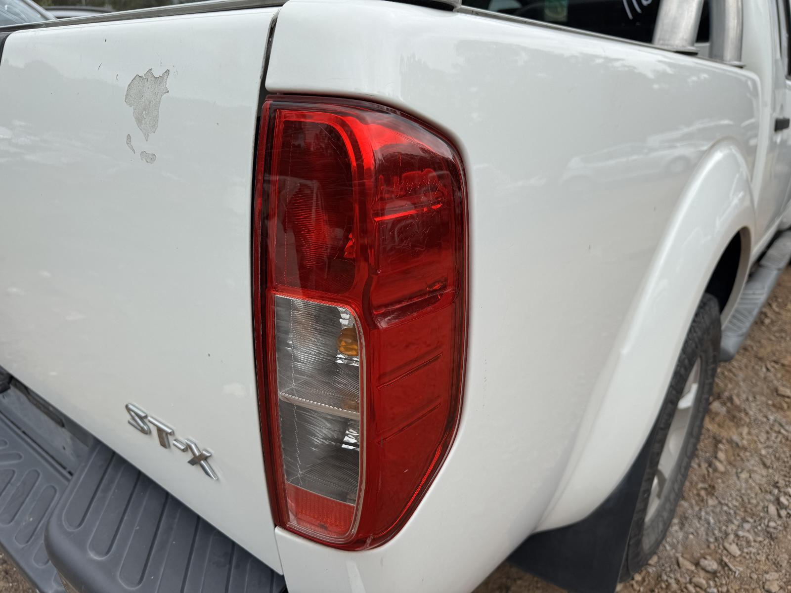 View NISSAN NAVARA 2009 4 Door Utility Breaking