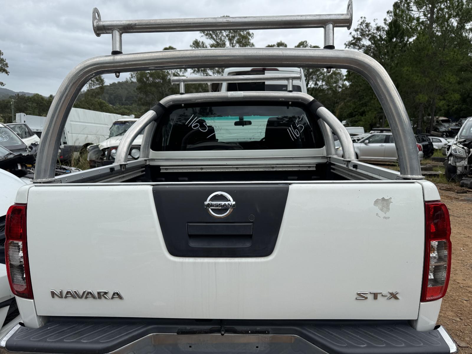 View NISSAN NAVARA 2009 4 Door Utility Breaking
