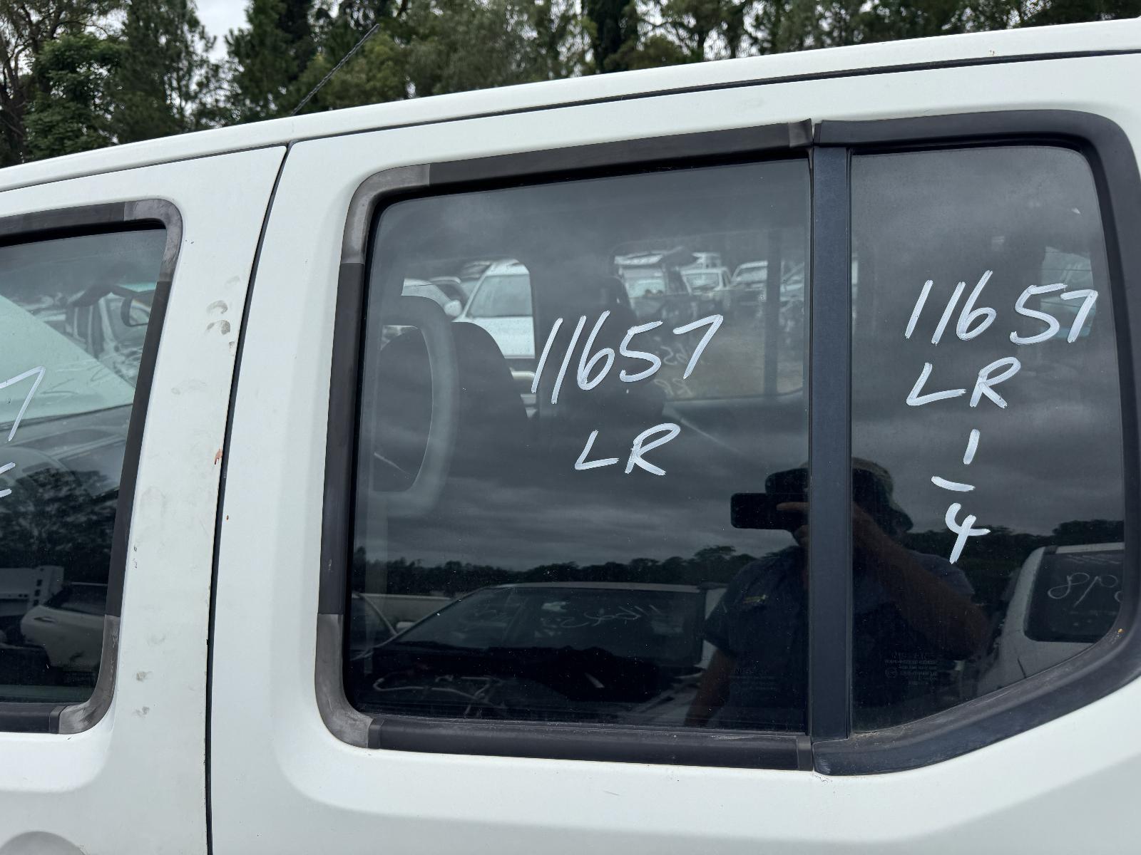 View NISSAN NAVARA 2009 4 Door Utility Breaking
