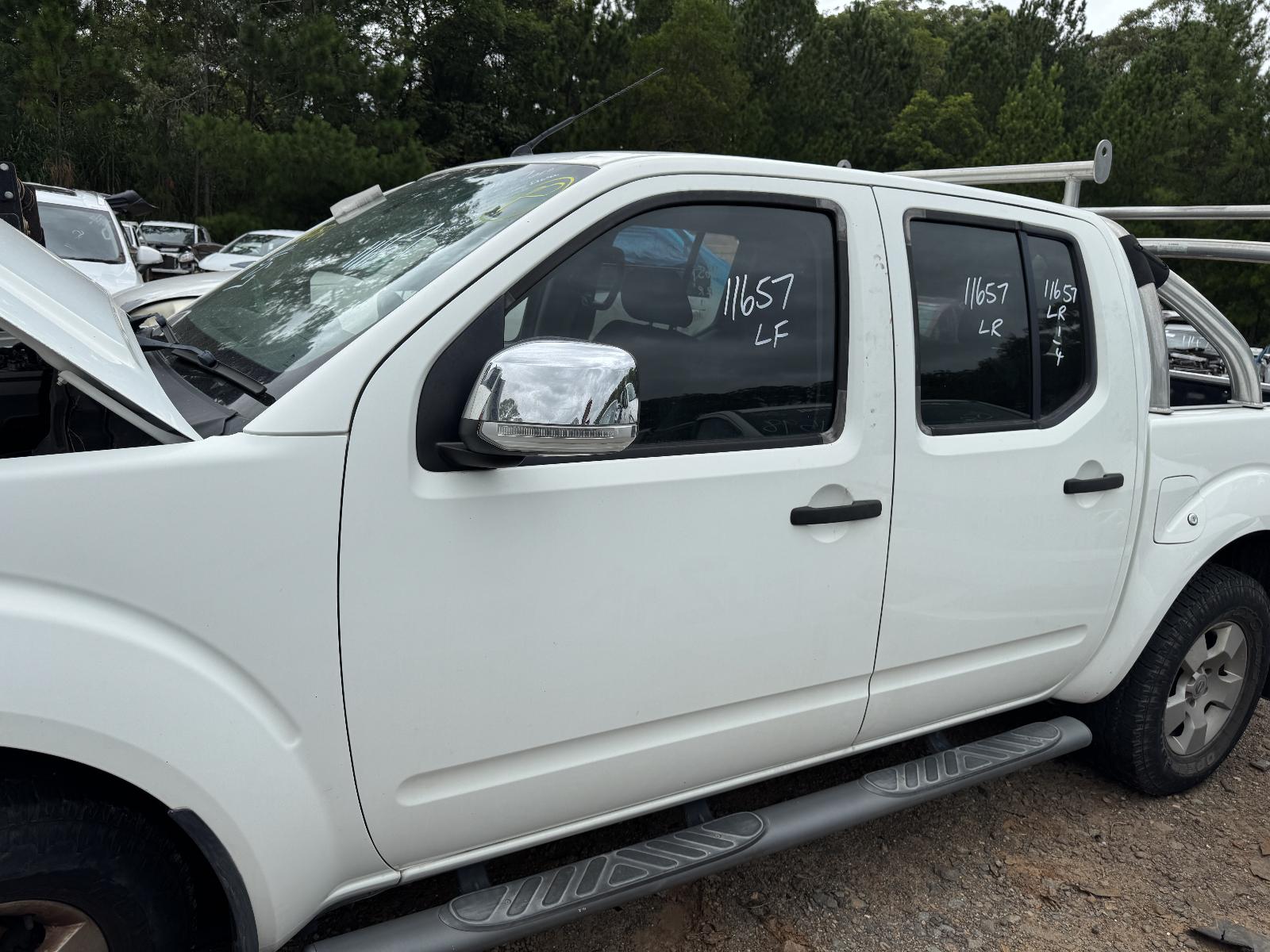 View NISSAN NAVARA 2009 4 Door Utility Breaking