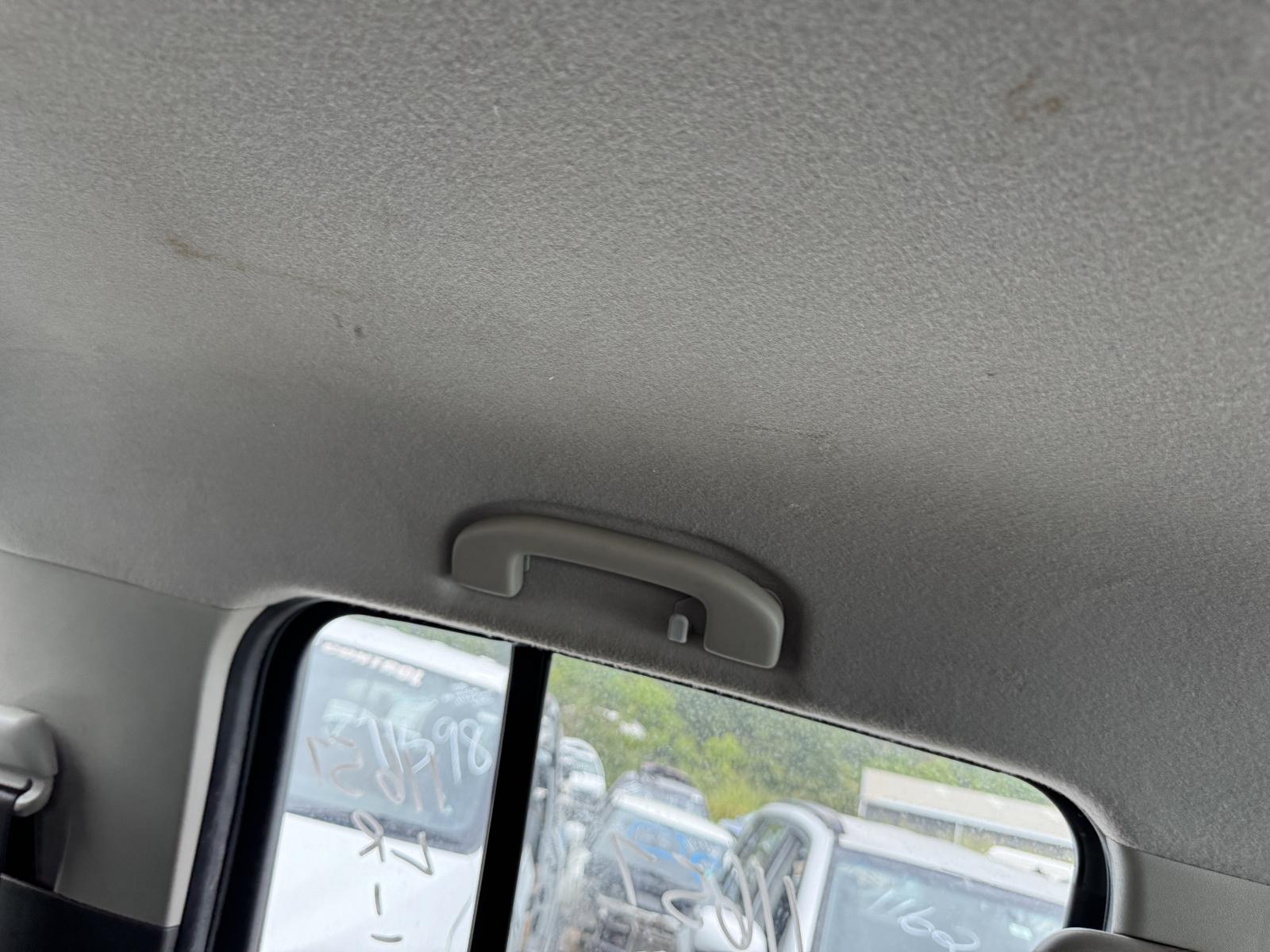 View NISSAN NAVARA 2009 4 Door Utility Breaking