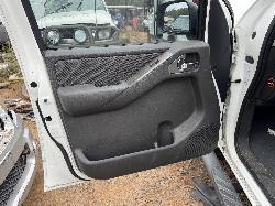 View NISSAN NAVARA 2009 4 Door Utility Breaking
