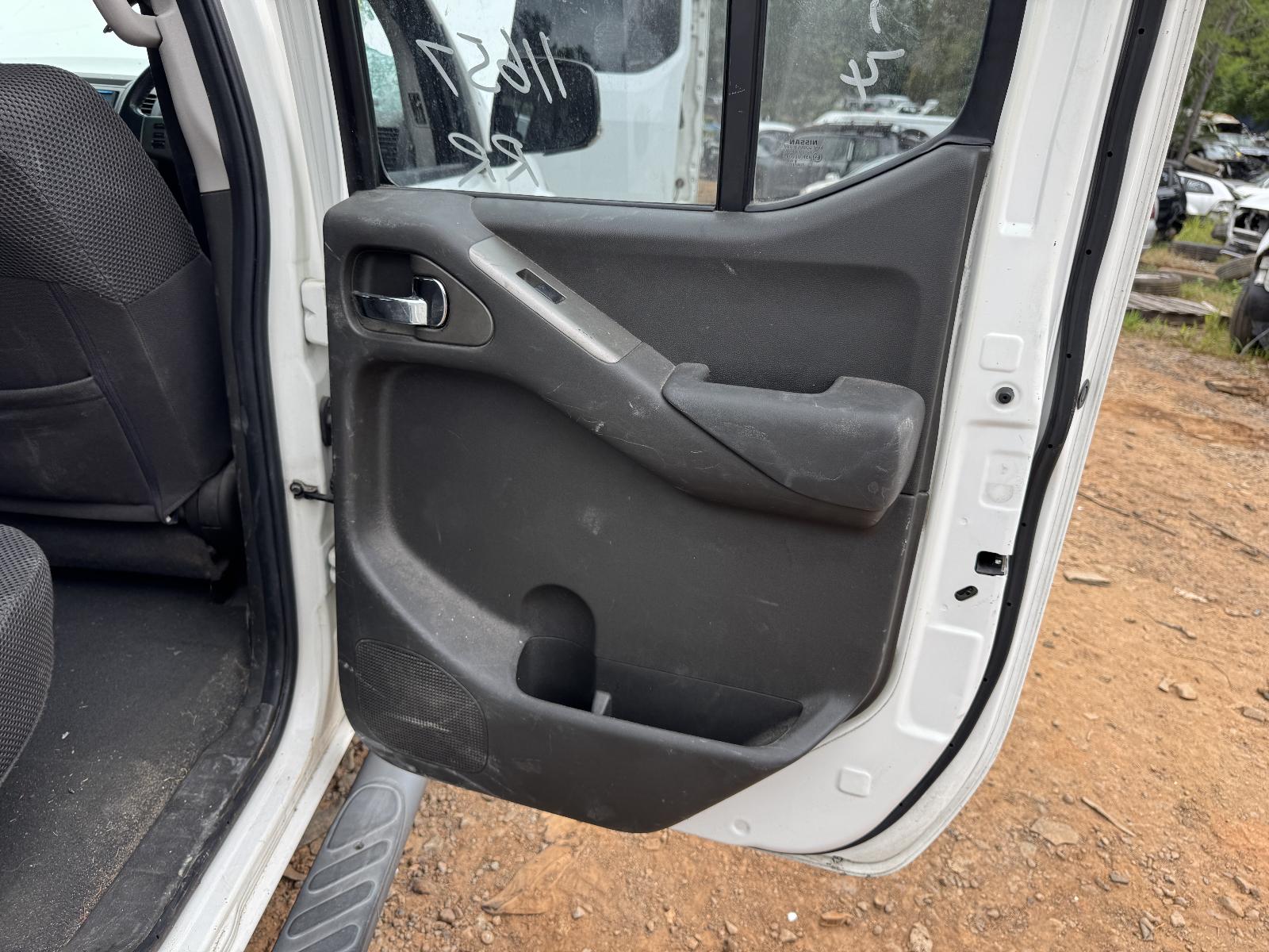 View NISSAN NAVARA 2009 4 Door Utility Breaking