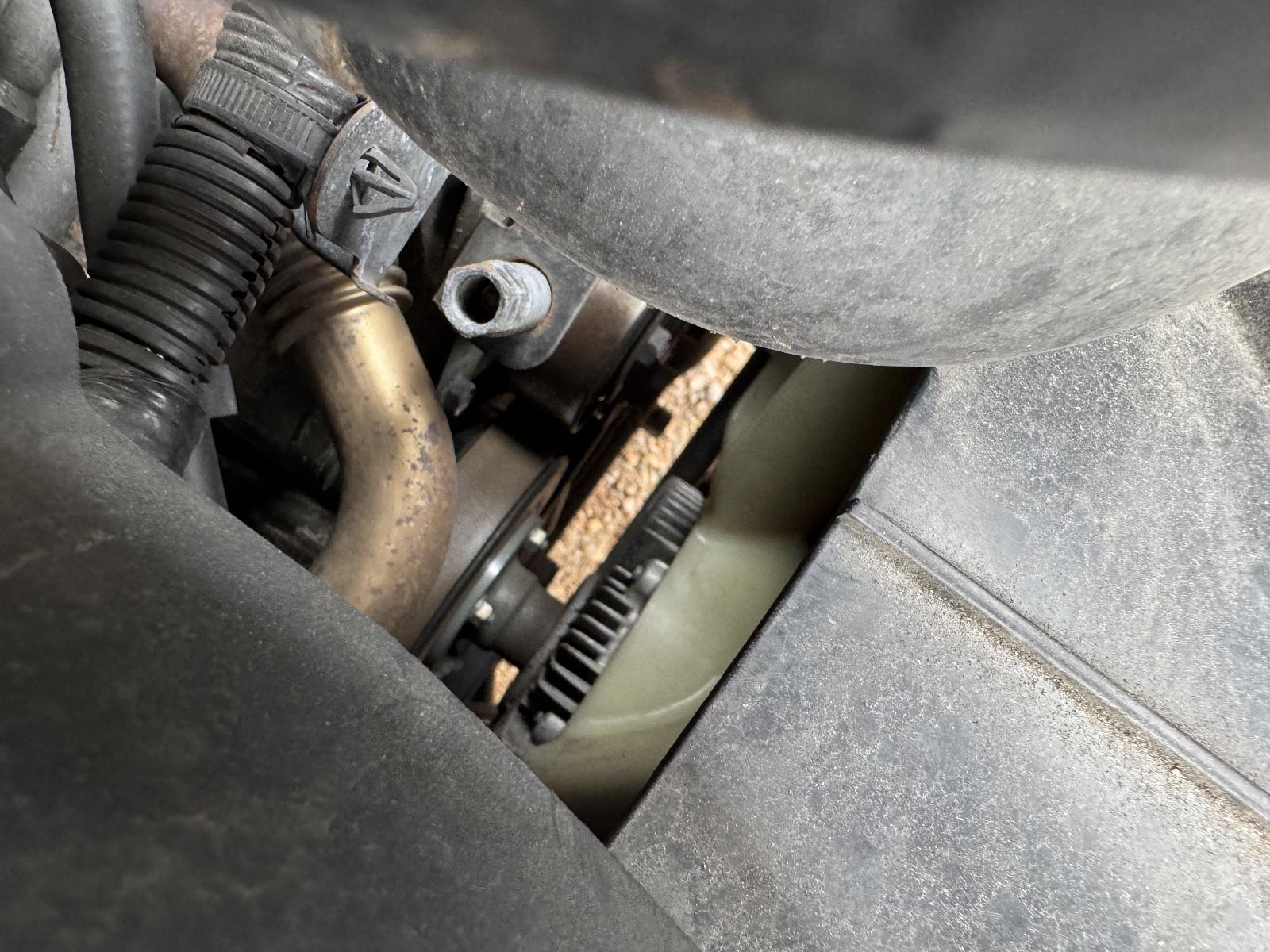 View NISSAN NAVARA 2009 4 Door Utility Breaking