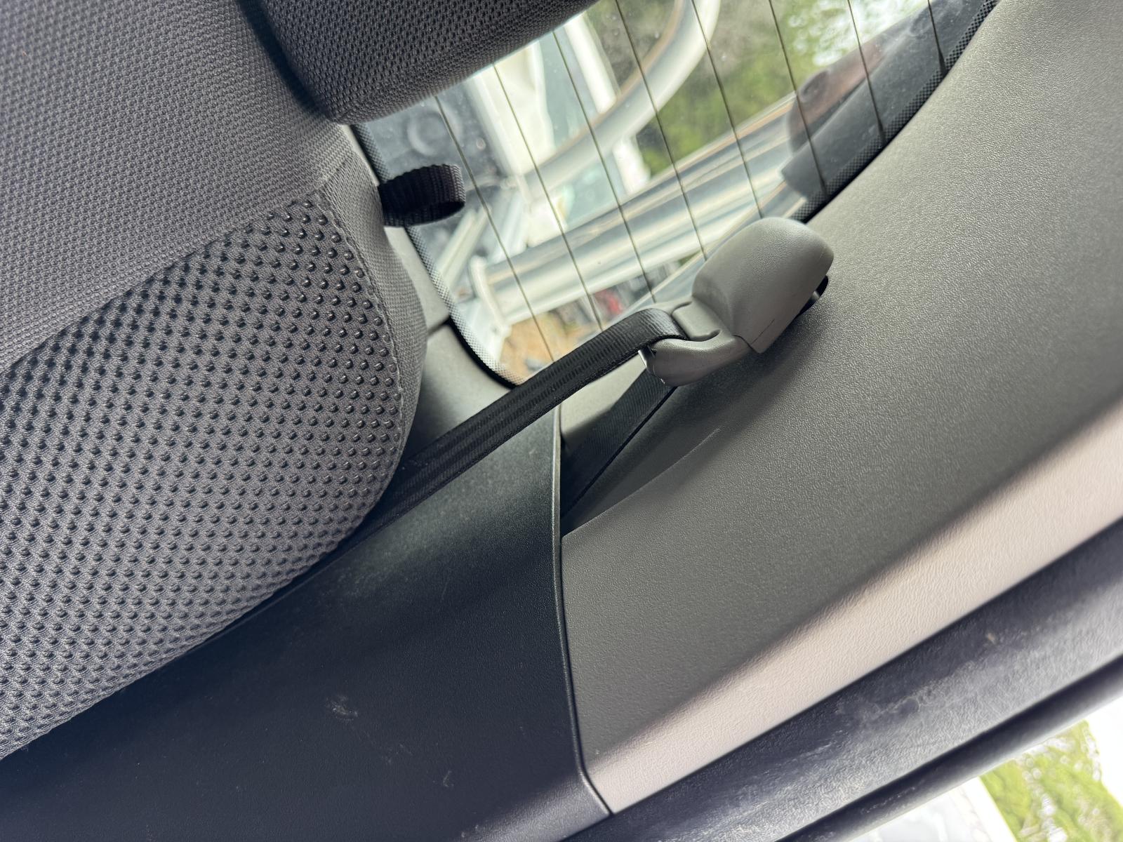 View NISSAN NAVARA 2009 4 Door Utility Breaking