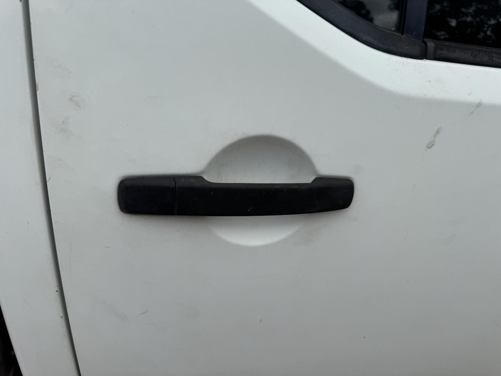 View NISSAN NAVARA 2009 4 Door Utility Breaking