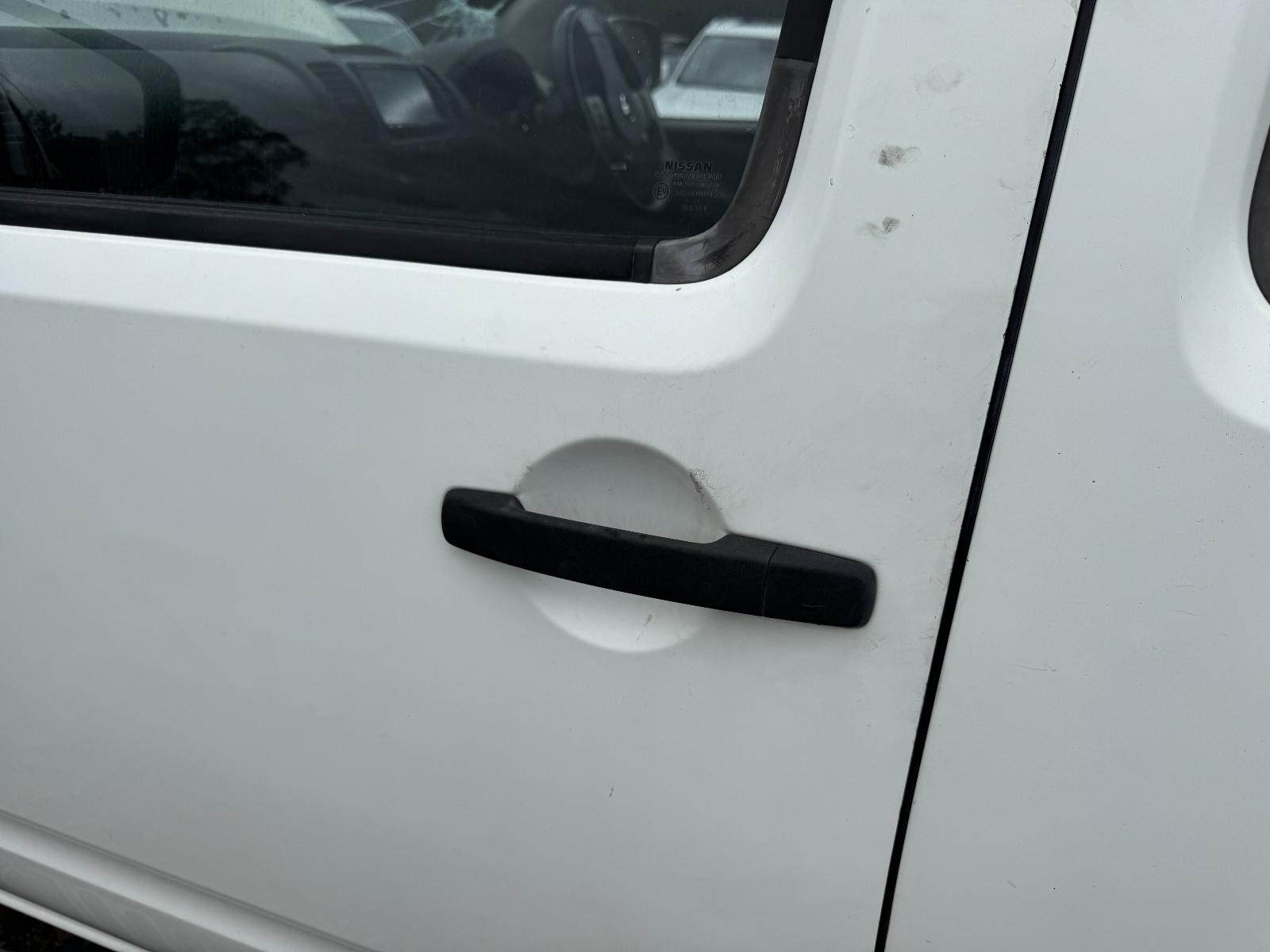 View NISSAN NAVARA 2009 4 Door Utility Breaking