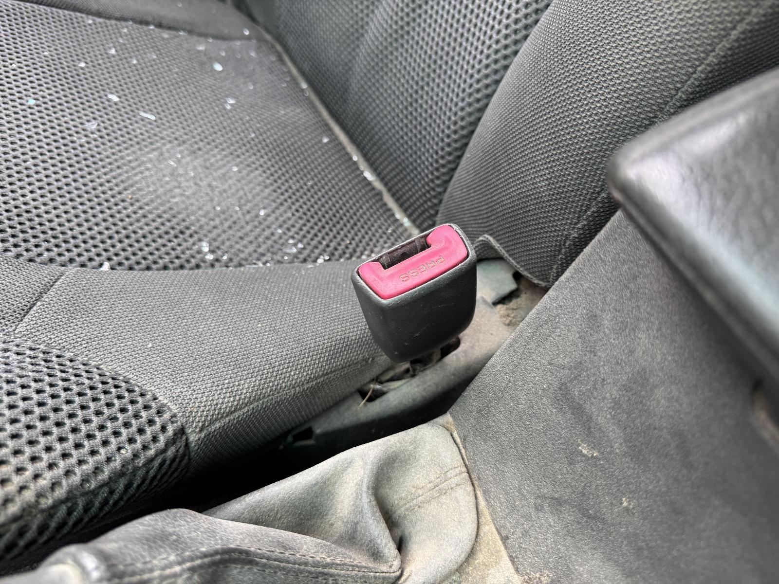 View NISSAN NAVARA 2009 4 Door Utility Breaking