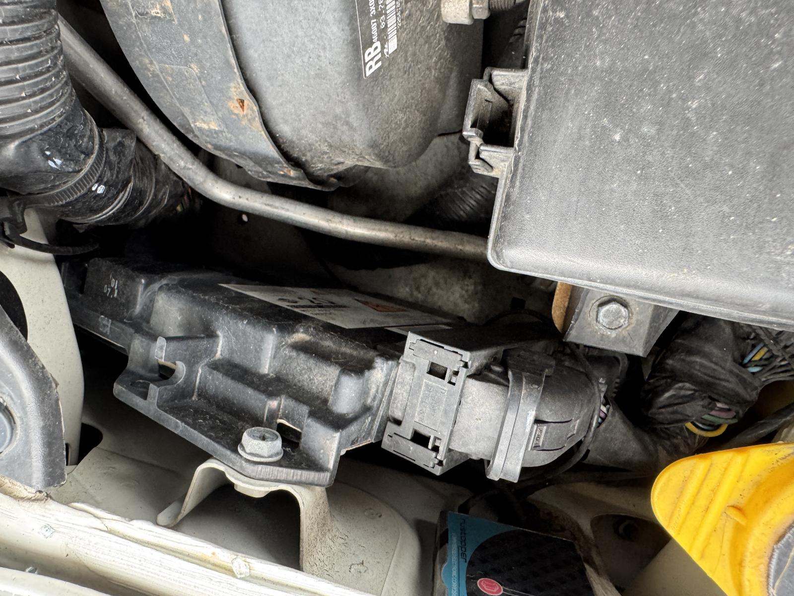 View NISSAN NAVARA 2009 4 Door Utility Breaking