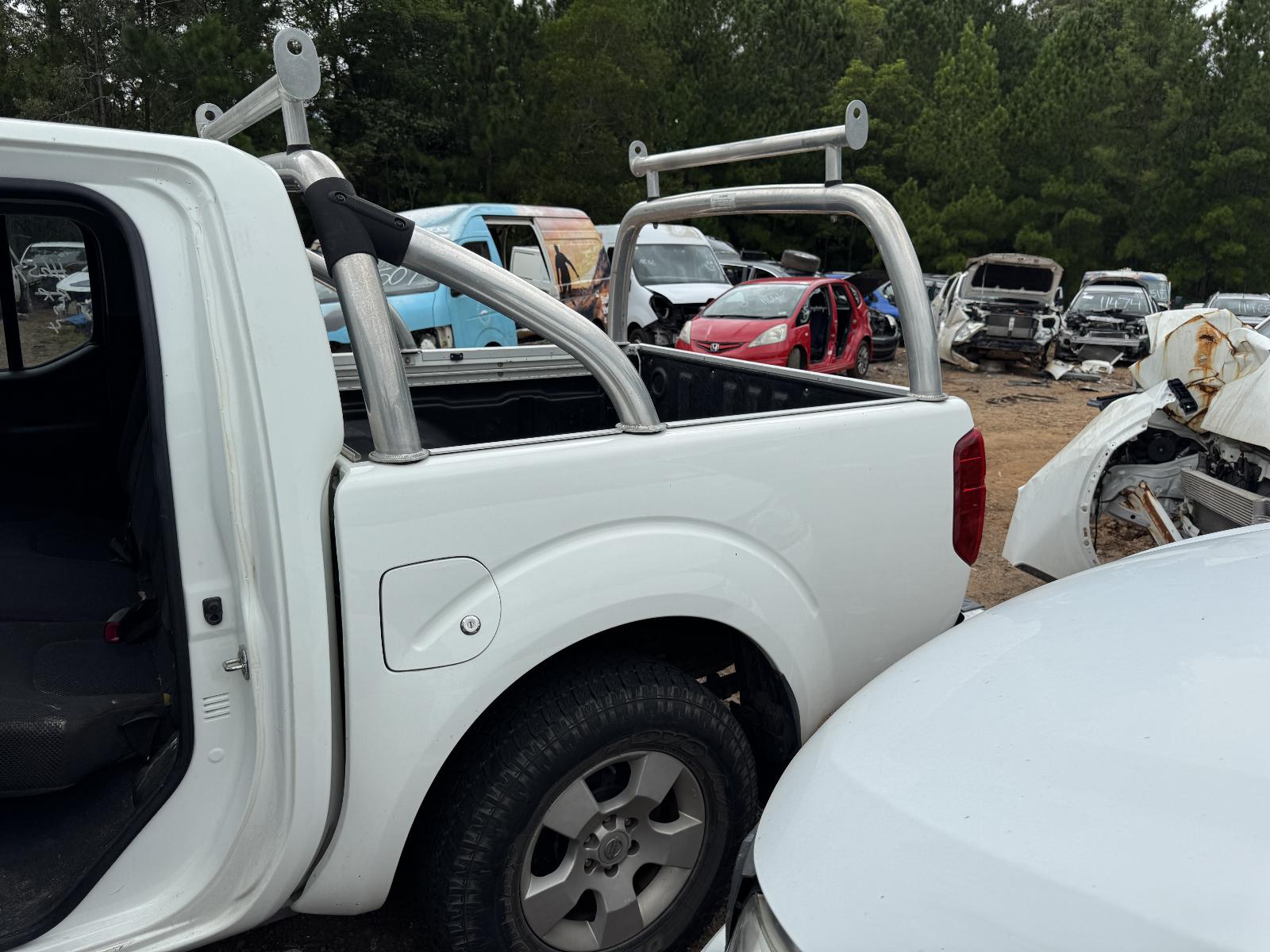 View NISSAN NAVARA 2009 4 Door Utility Breaking