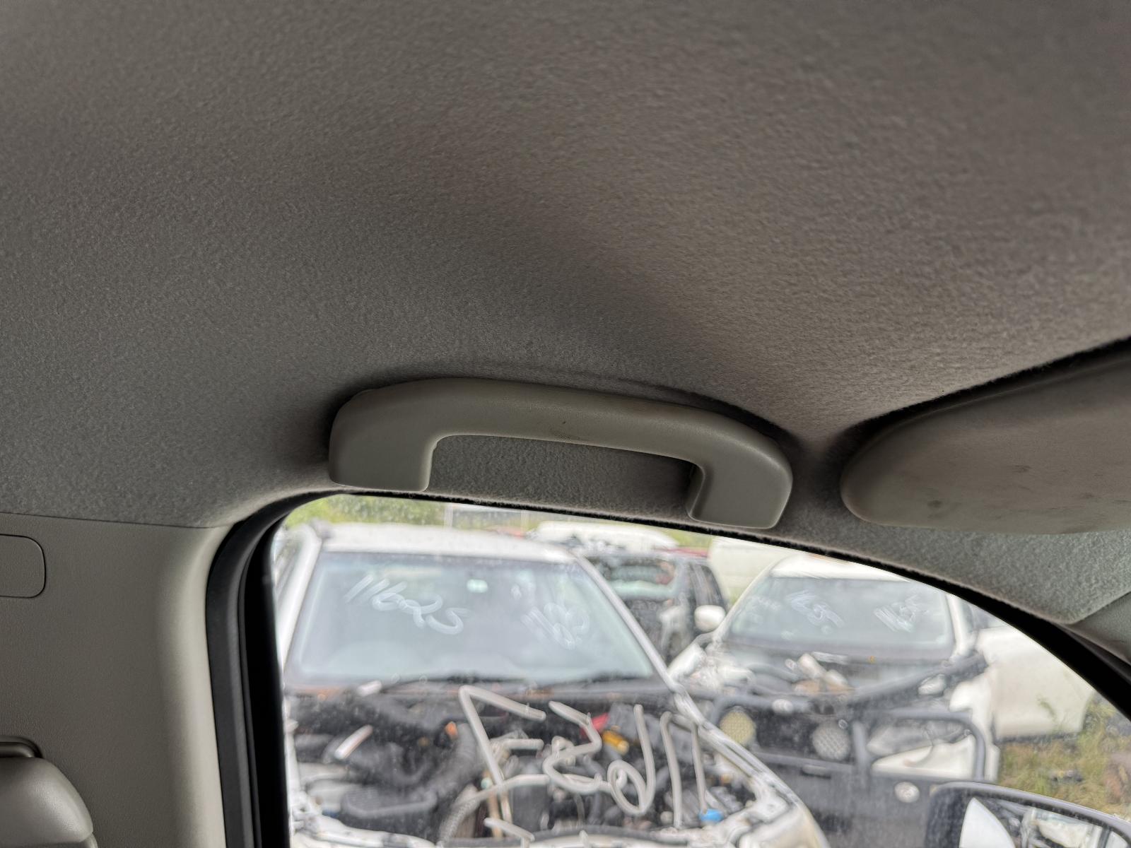 View NISSAN NAVARA 2009 4 Door Utility Breaking