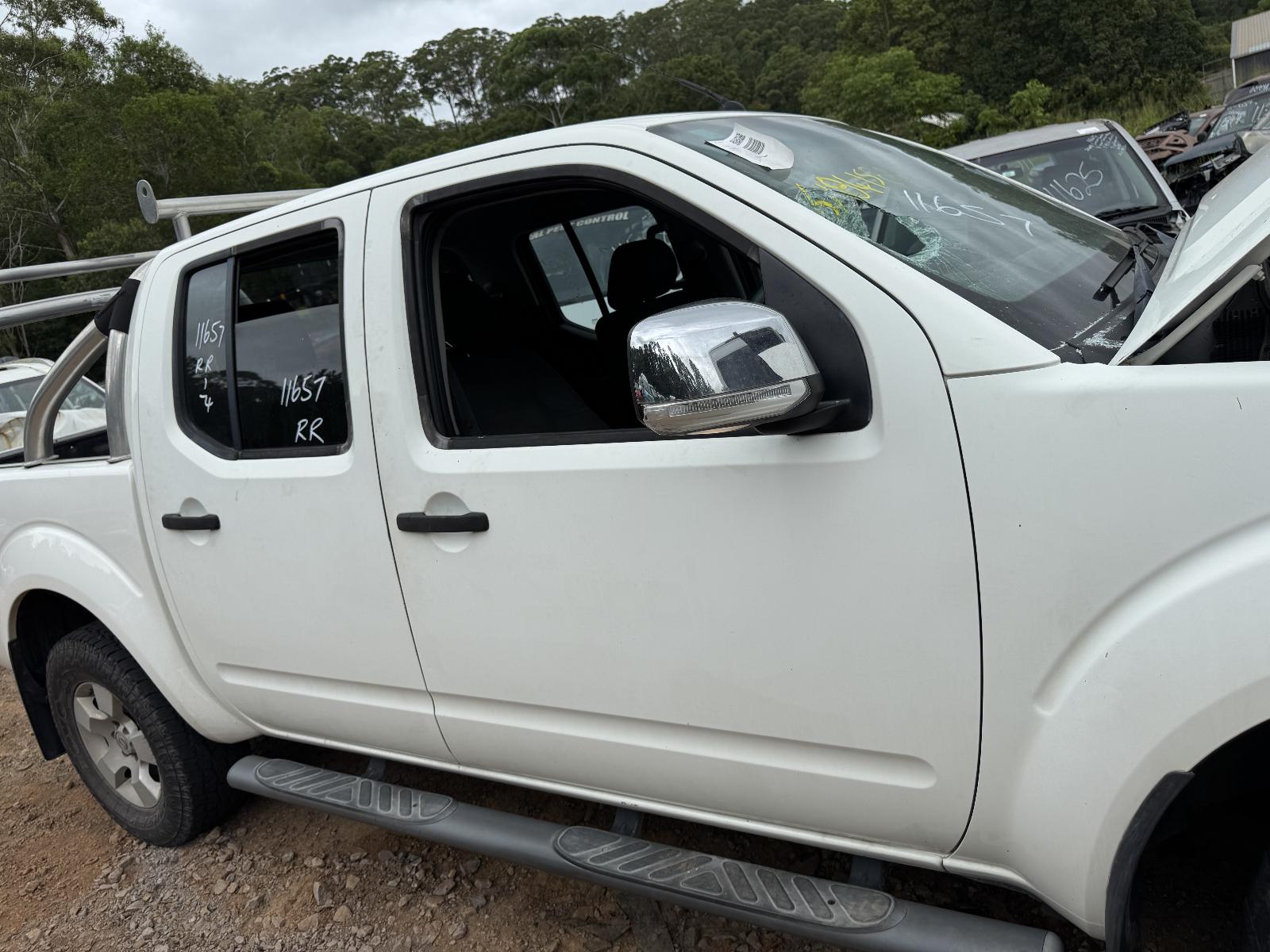 View NISSAN NAVARA 2009 4 Door Utility Breaking