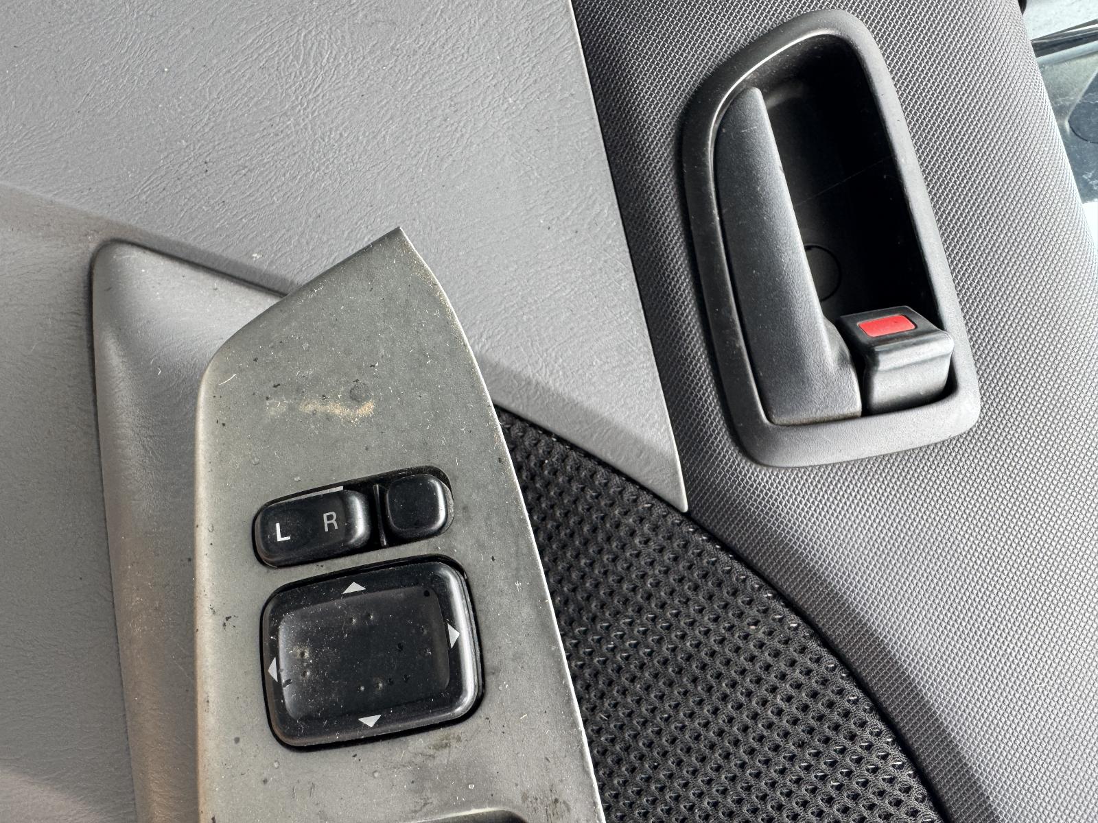 View FORD RANGER 2011 4 Door Utility Breaking