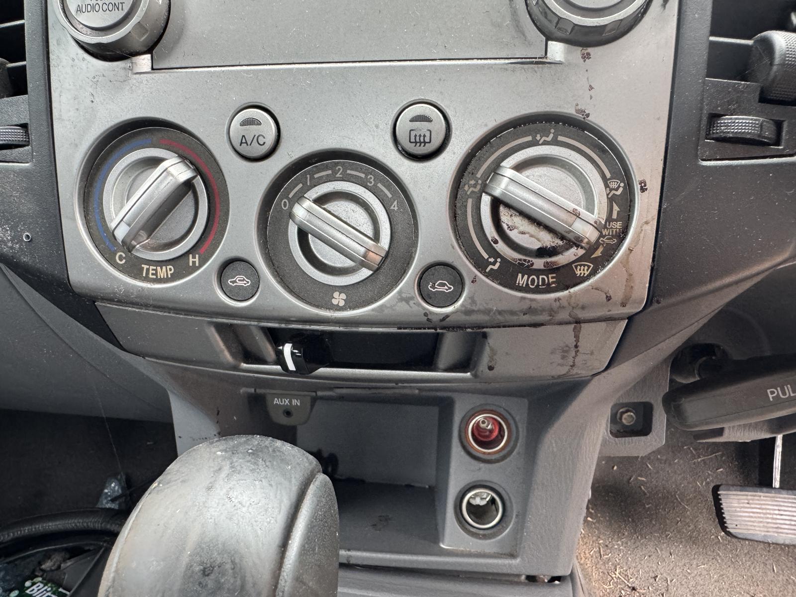 View FORD RANGER 2011 4 Door Utility Breaking