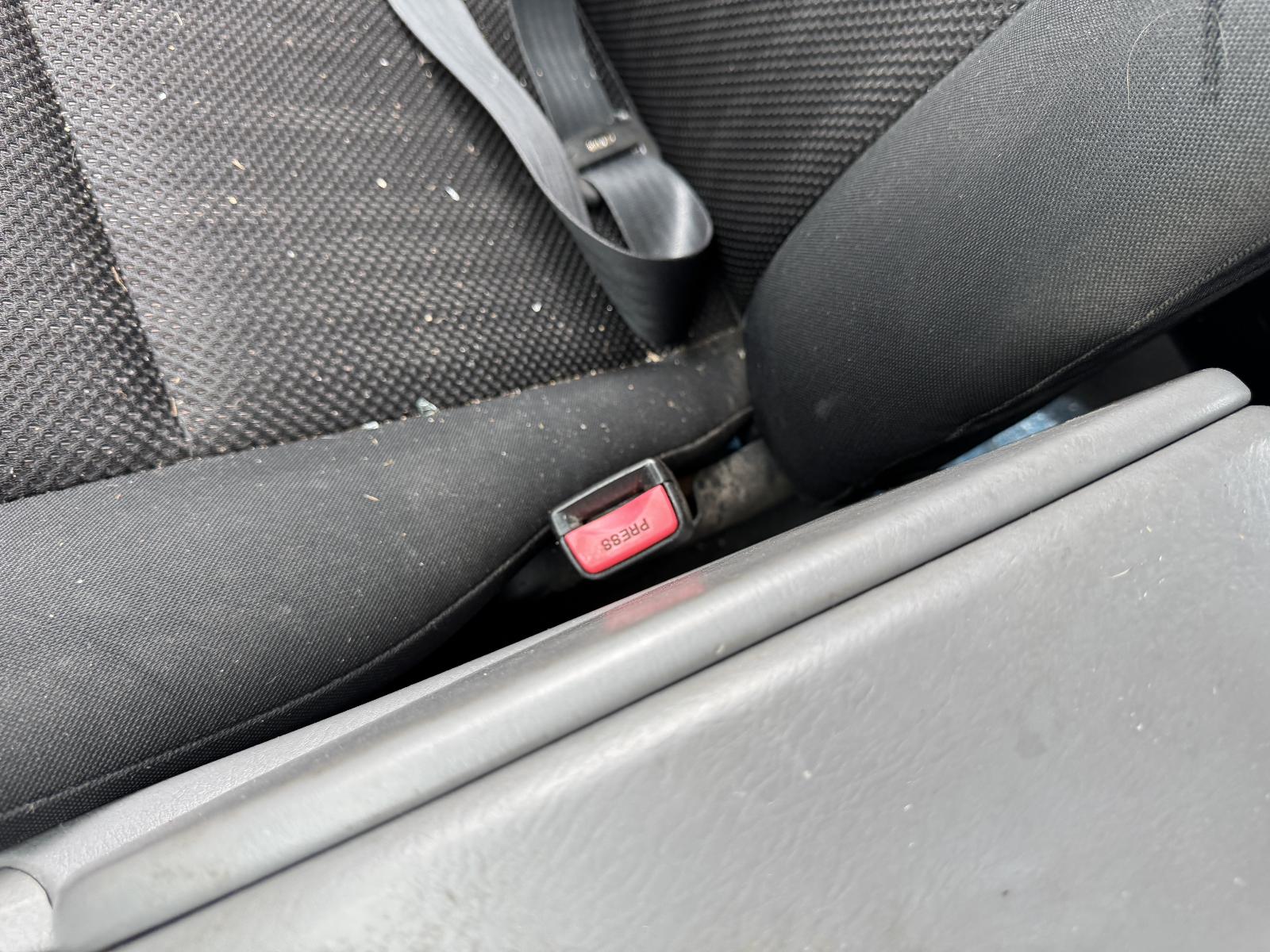 View FORD RANGER 2011 4 Door Utility Breaking