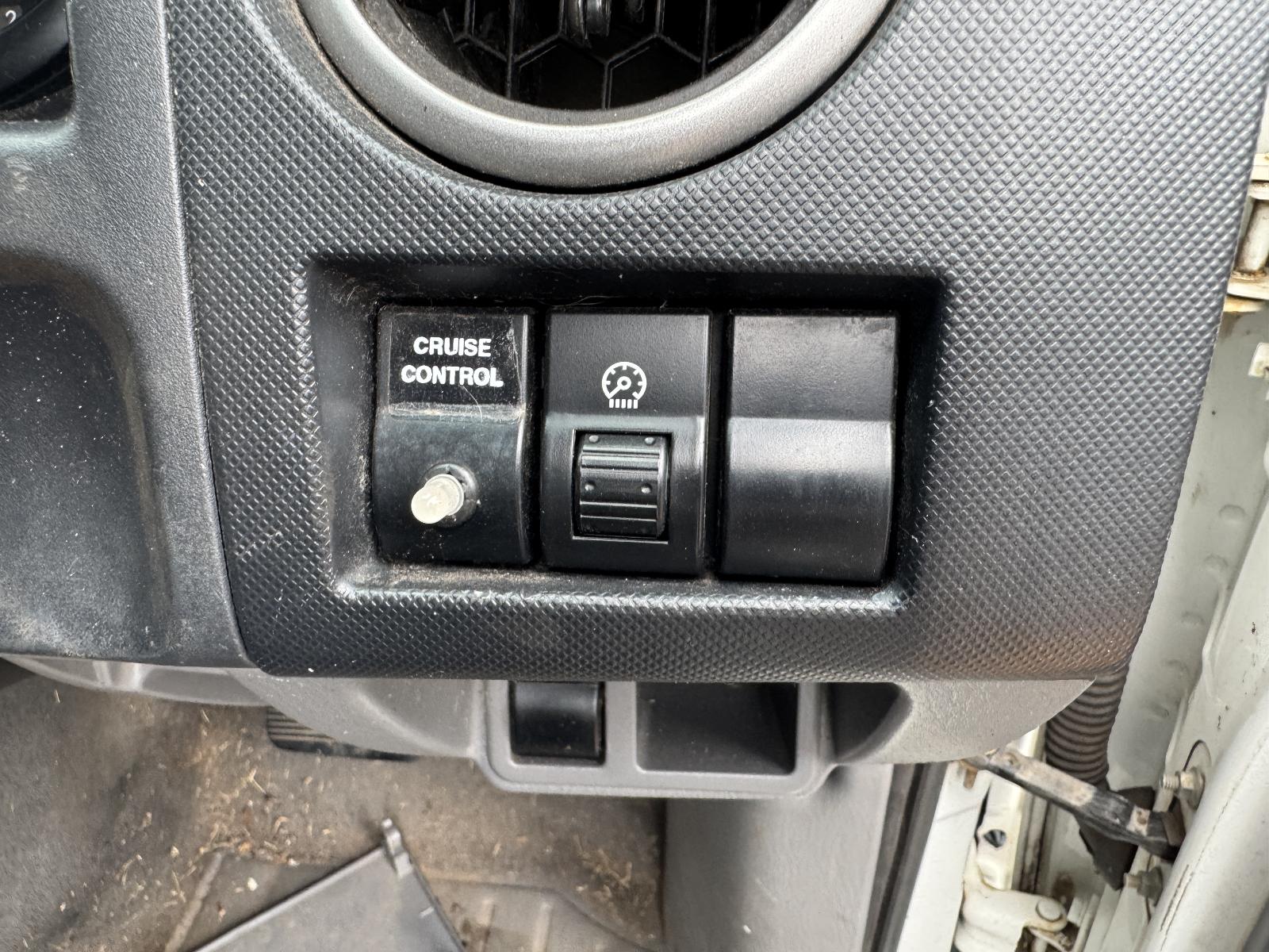 View FORD RANGER 2011 4 Door Utility Breaking