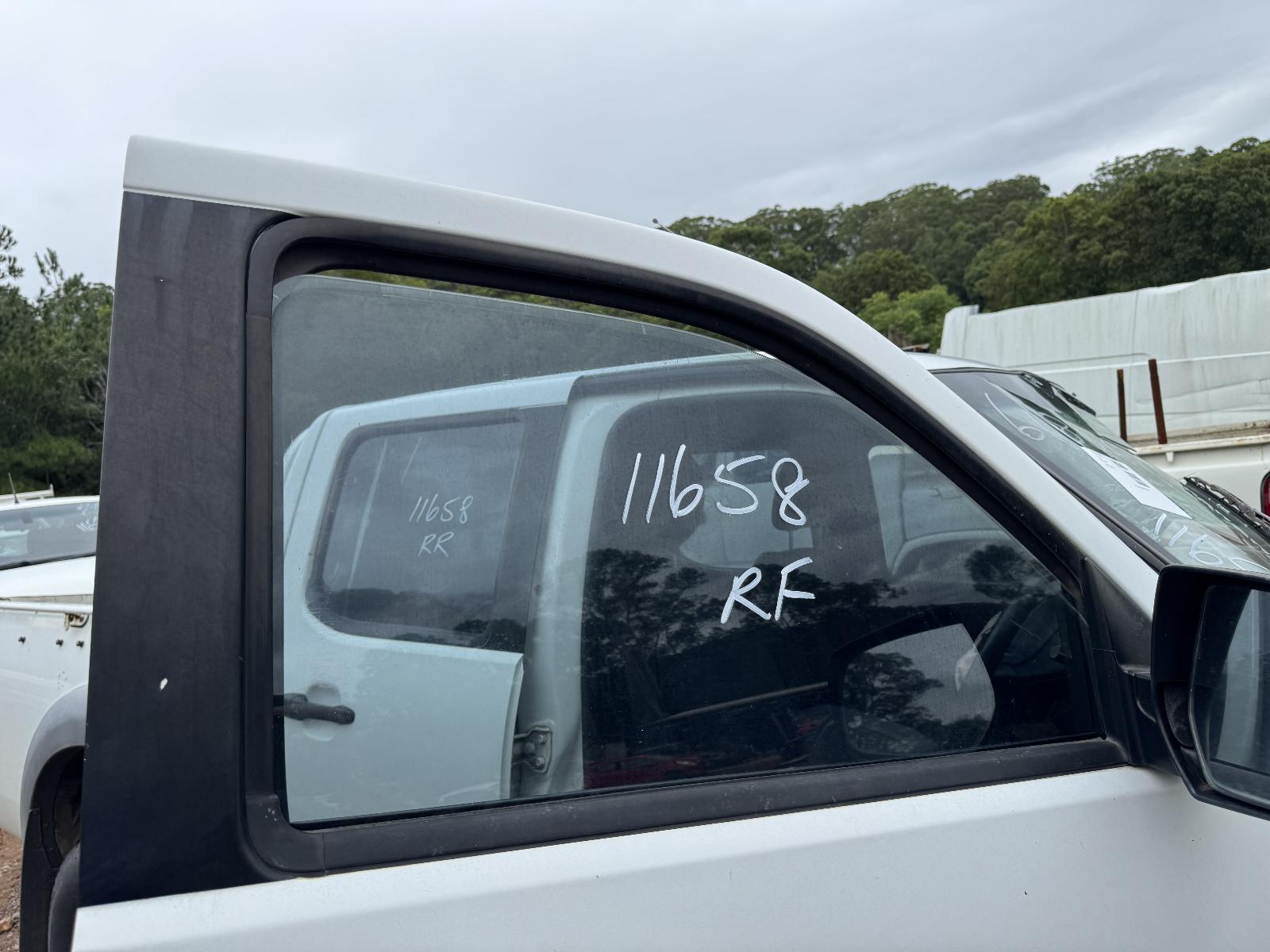 View FORD RANGER 2011 4 Door Utility Breaking