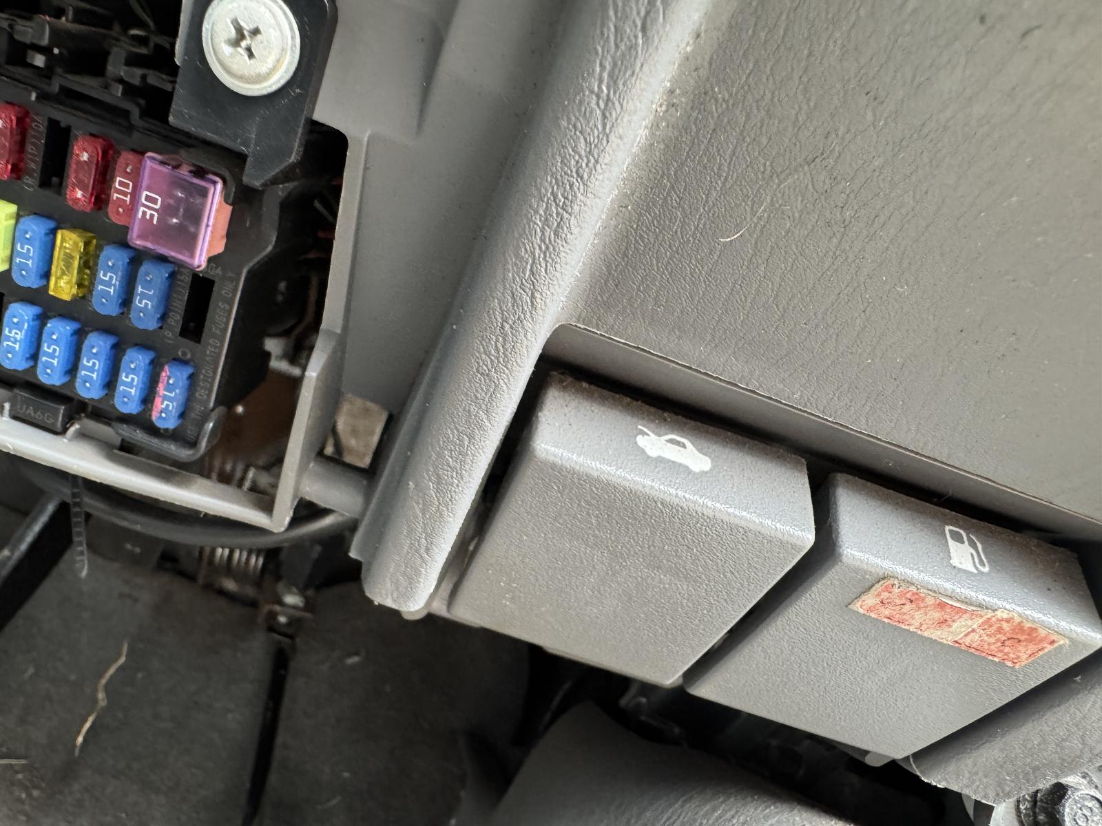 View FORD RANGER 2011 4 Door Utility Breaking