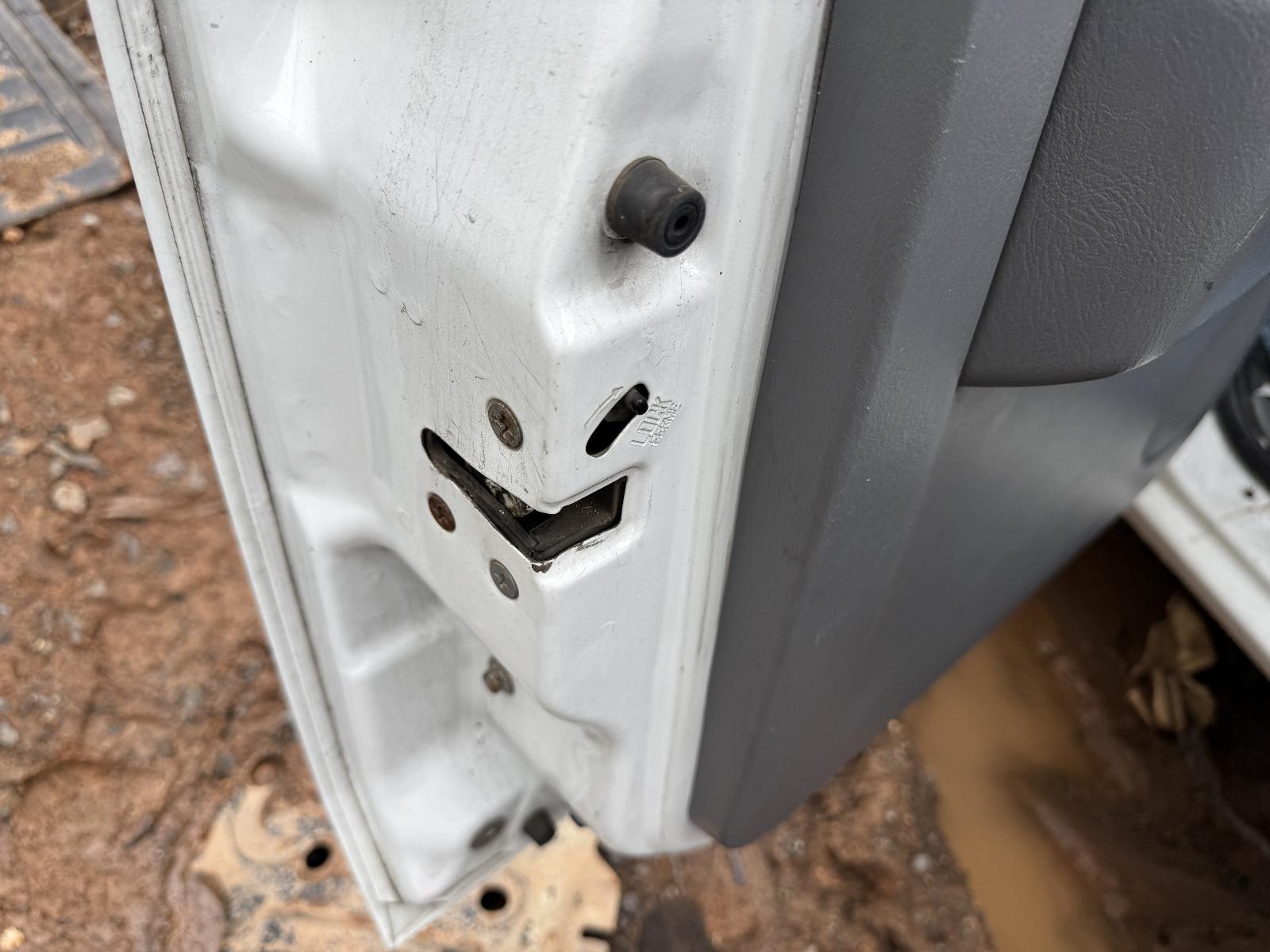 View FORD RANGER 2011 4 Door Utility Breaking