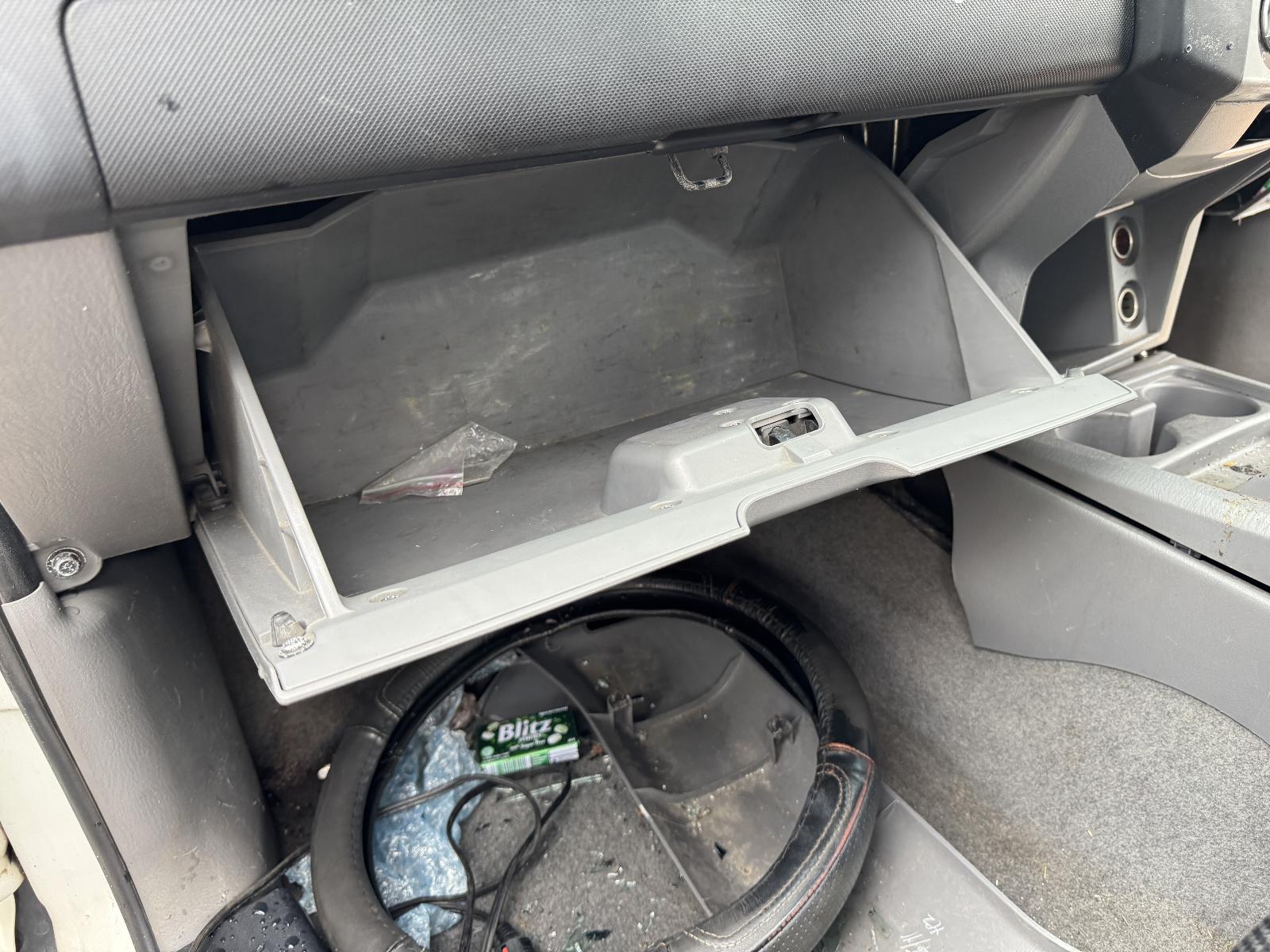 View FORD RANGER 2011 4 Door Utility Breaking