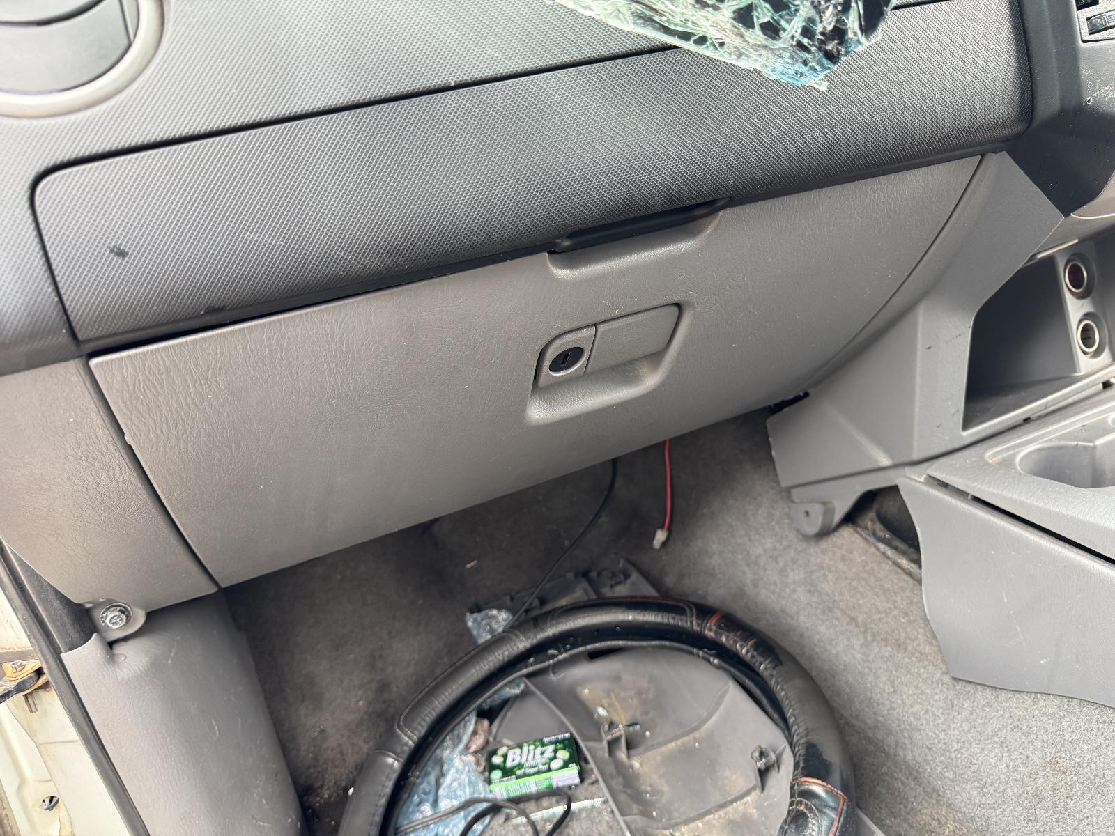 View FORD RANGER 2011 4 Door Utility Breaking