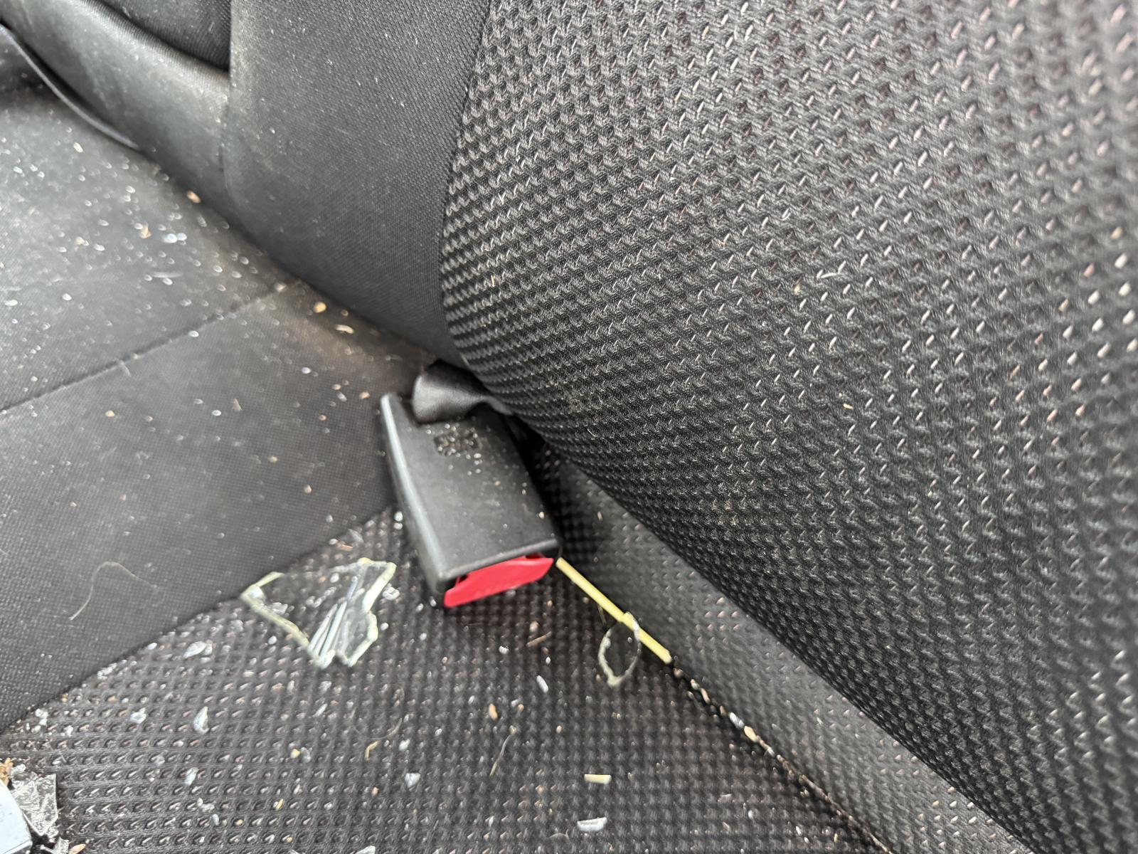 View FORD RANGER 2011 4 Door Utility Breaking