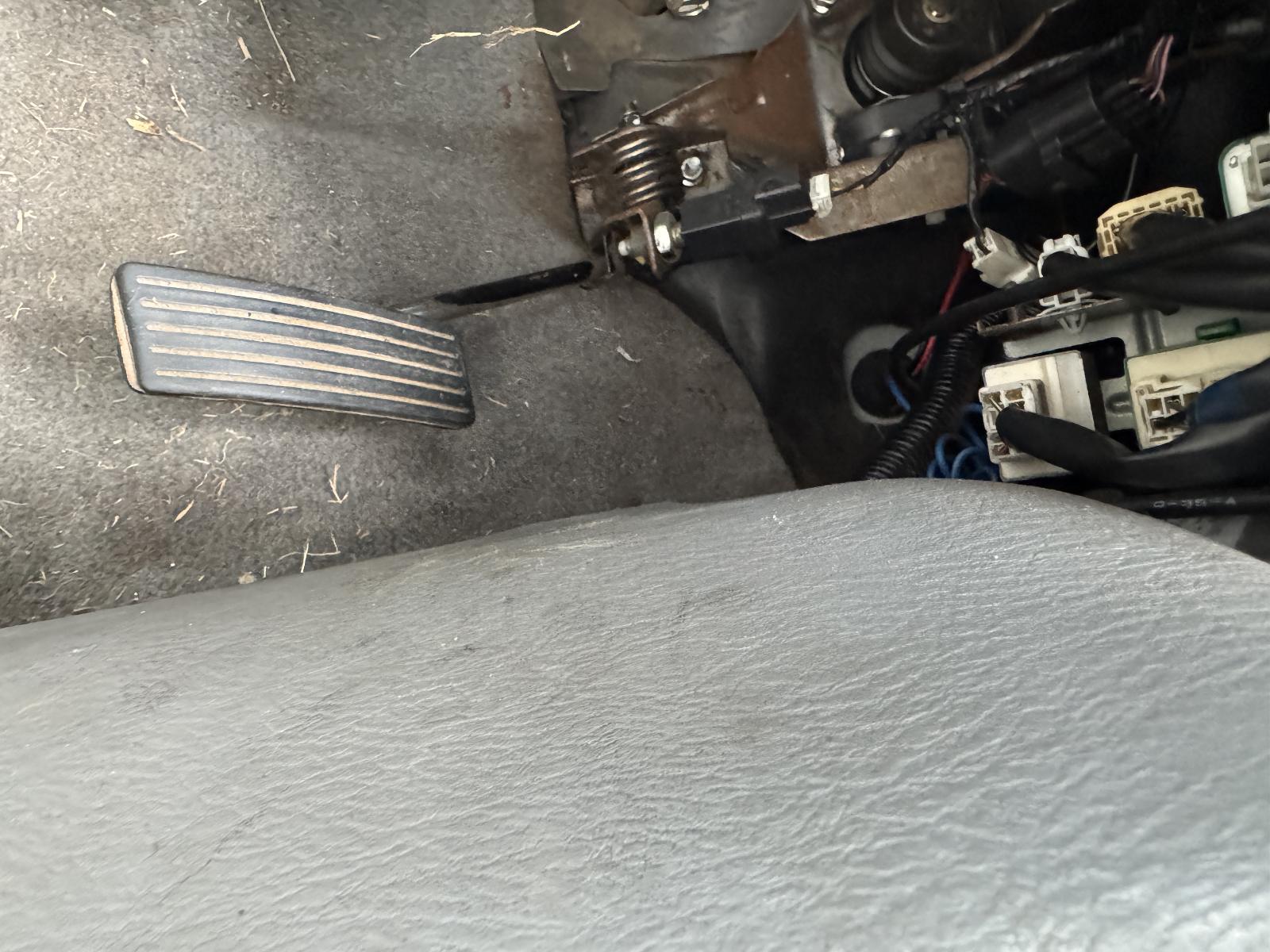 View FORD RANGER 2011 4 Door Utility Breaking