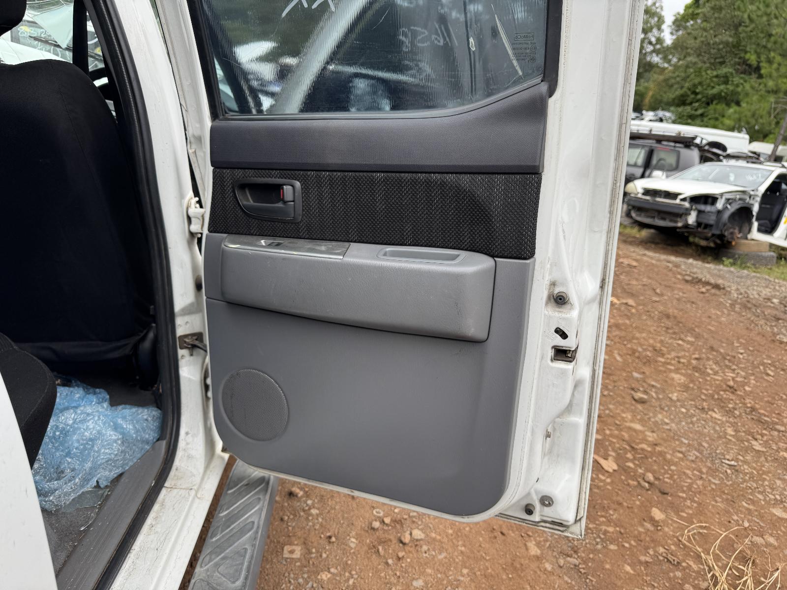 View FORD RANGER 2011 4 Door Utility Breaking