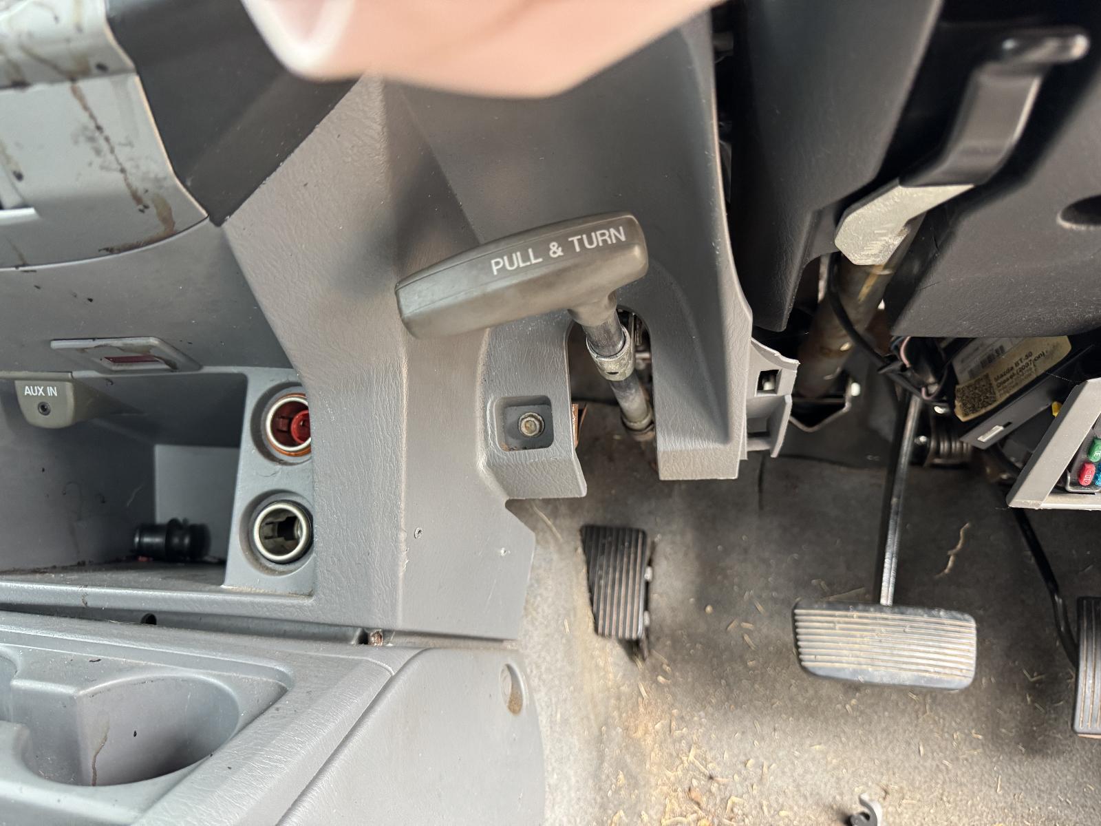 View FORD RANGER 2011 4 Door Utility Breaking