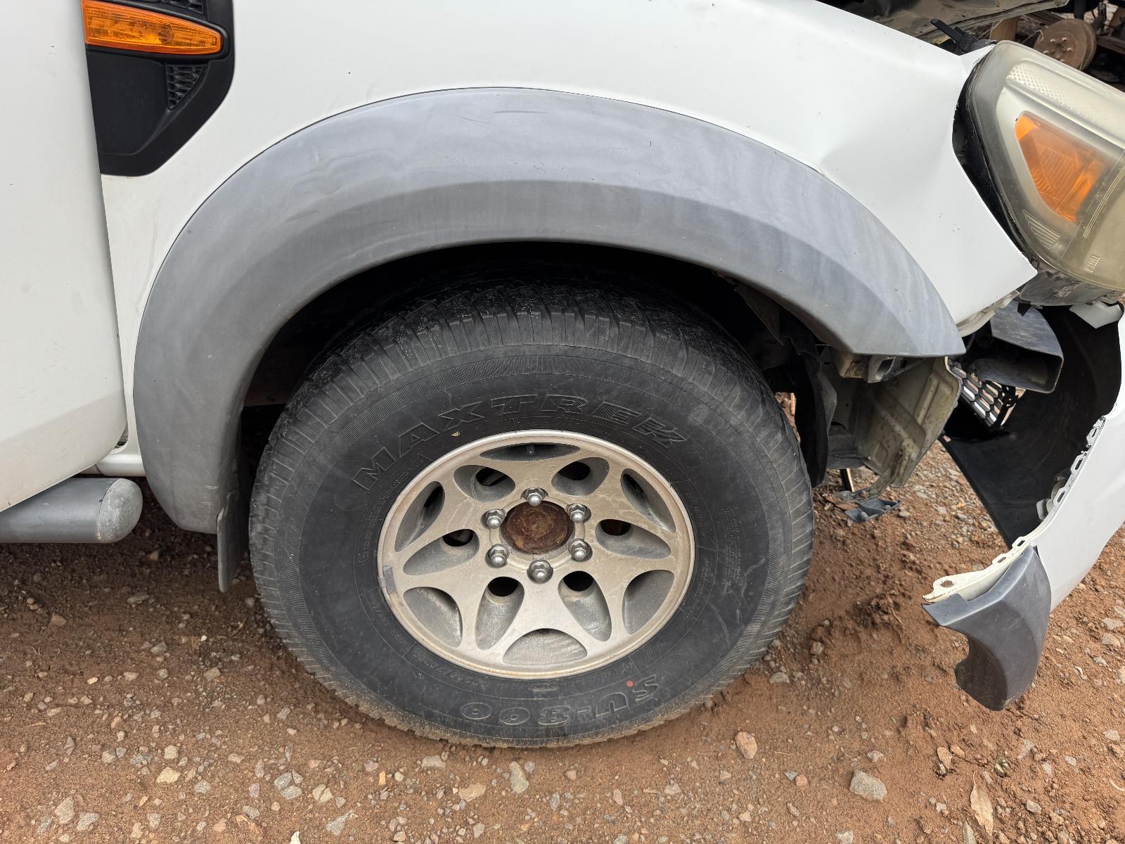 View FORD RANGER 2011 4 Door Utility Breaking