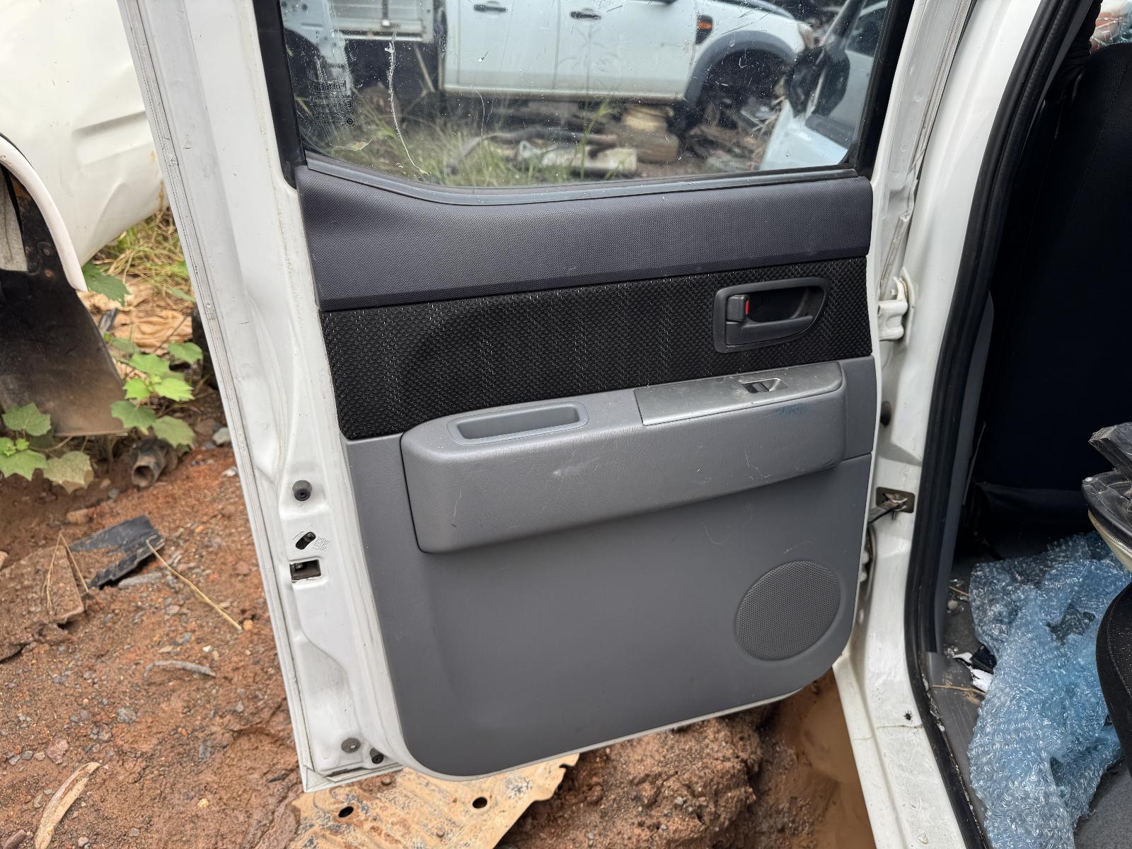 View FORD RANGER 2011 4 Door Utility Breaking