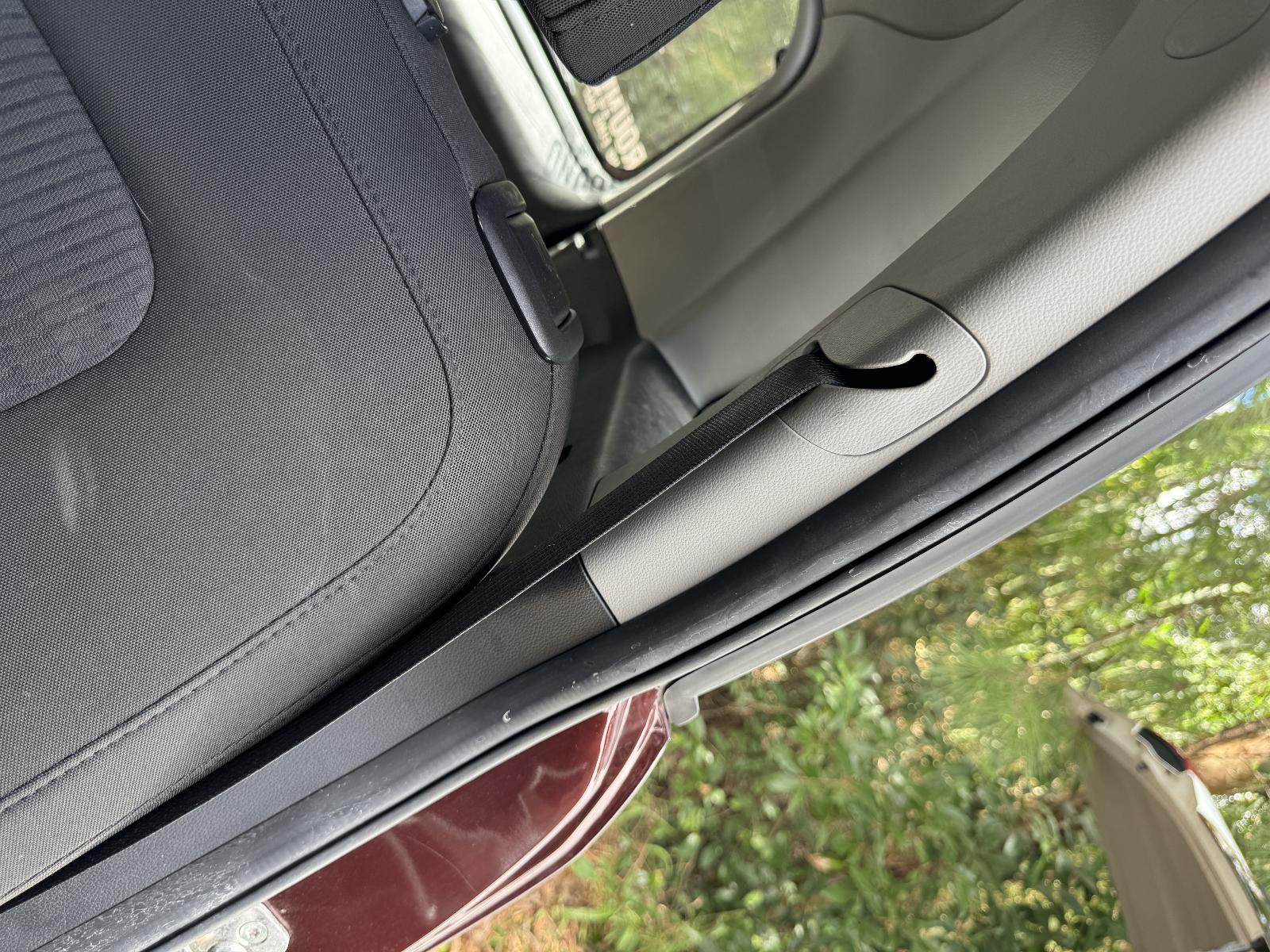 View HOLDEN CAPTIVA 2014 5 Door Station Wagon Breaking