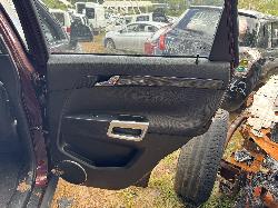 View HOLDEN CAPTIVA 2014 5 Door Station Wagon Breaking