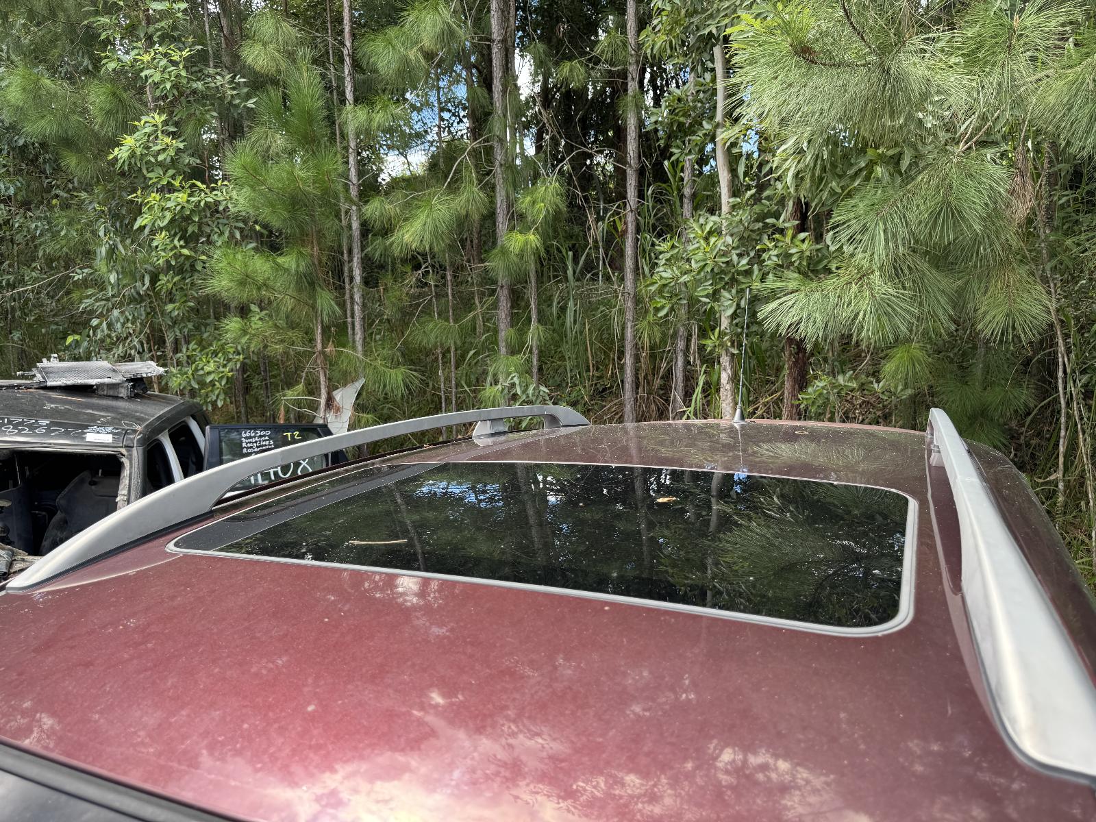 View HOLDEN CAPTIVA 2014 5 Door Station Wagon Breaking