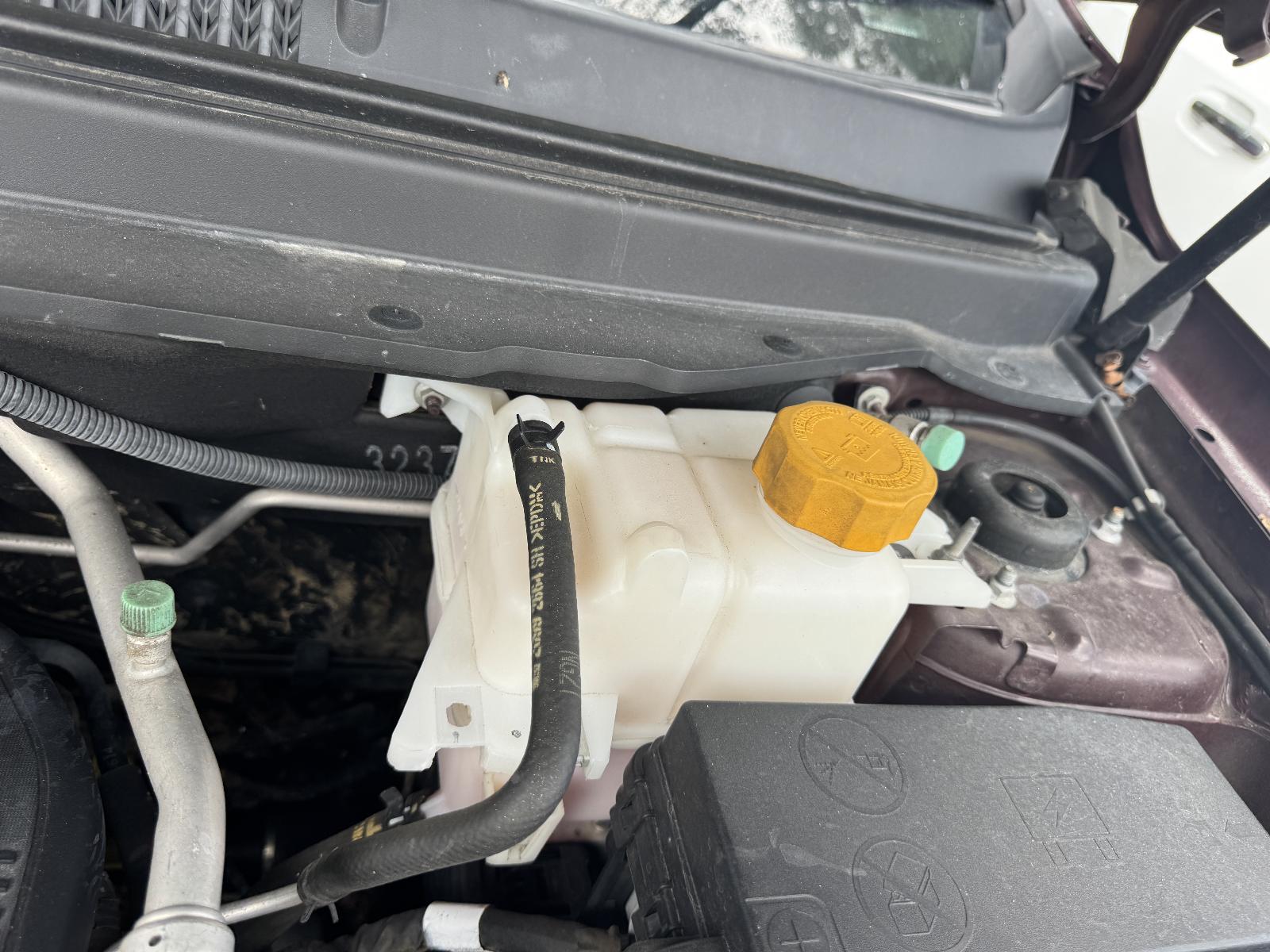 View HOLDEN CAPTIVA 2014 5 Door Station Wagon Breaking