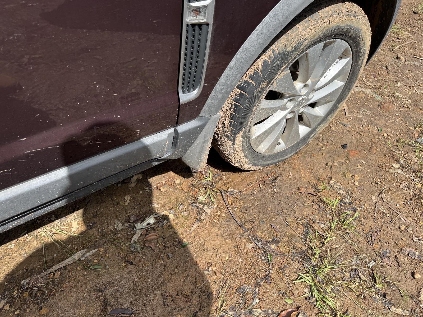 View HOLDEN CAPTIVA 2014 5 Door Station Wagon Breaking