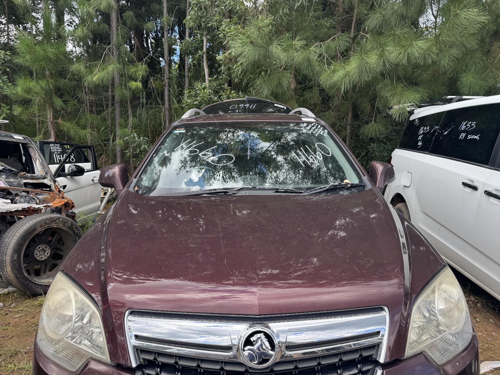 View HOLDEN CAPTIVA 2014 5 Door Station Wagon Breaking
