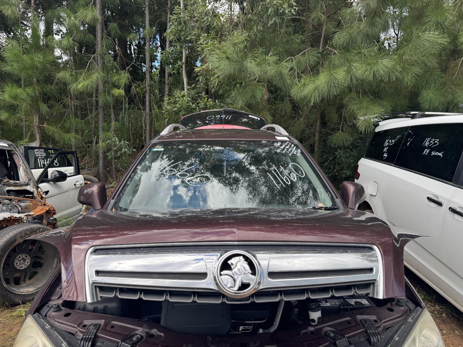 View HOLDEN CAPTIVA 2014 5 Door Station Wagon Breaking