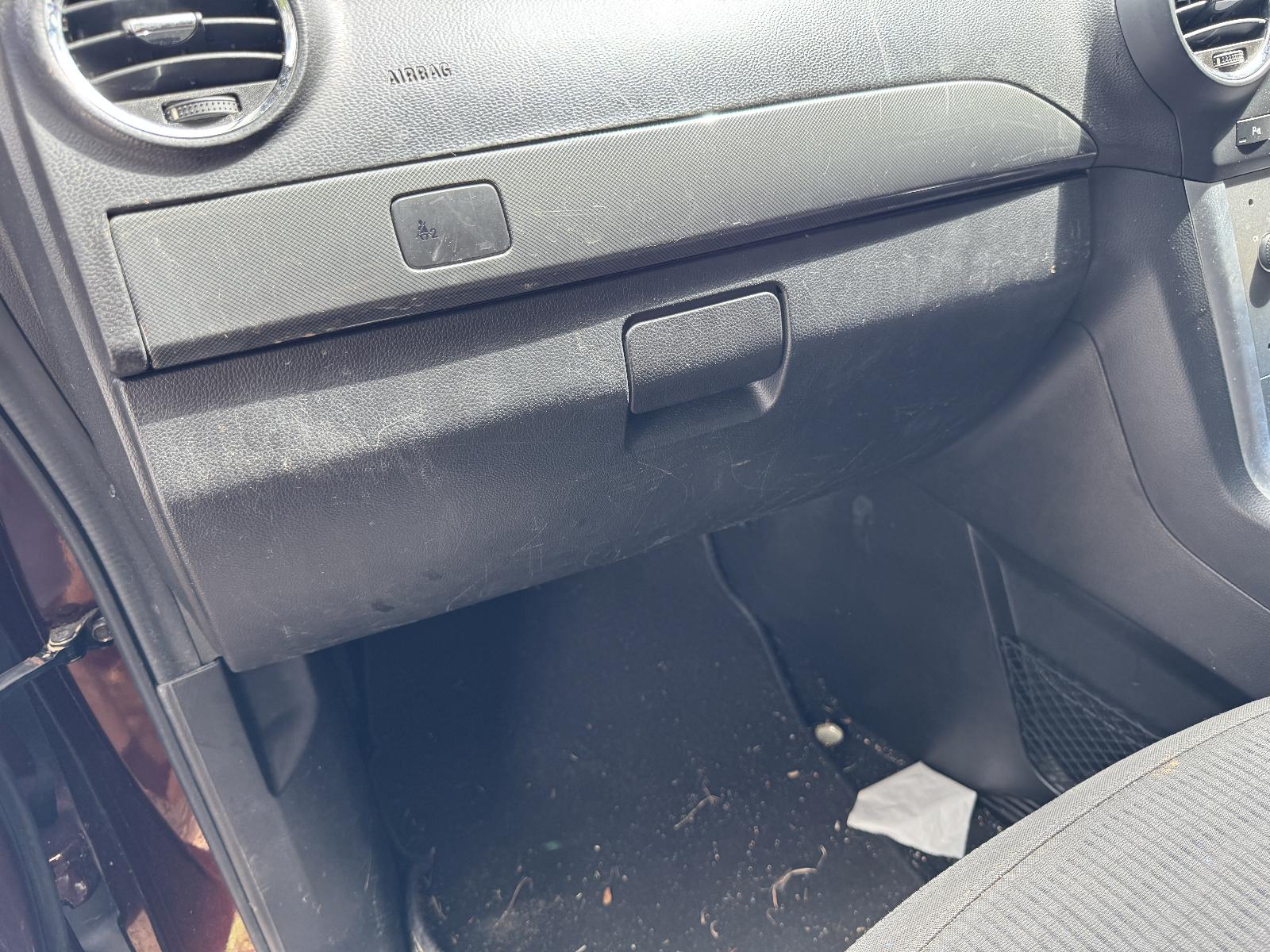 View HOLDEN CAPTIVA 2014 5 Door Station Wagon Breaking