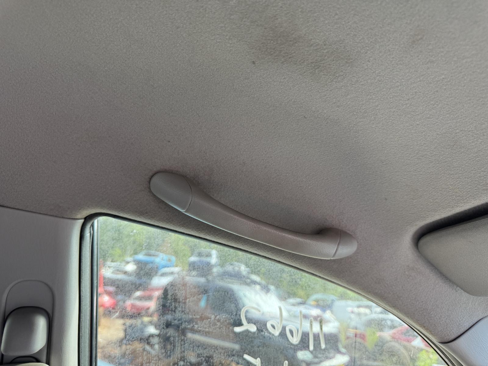View TOYOTA RAV4 2004 4 Door Station Wagon Breaking